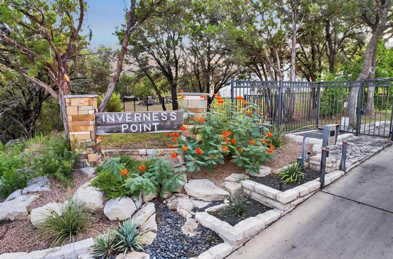 2107 Chisholm Trl, Spicewood, TX 78669