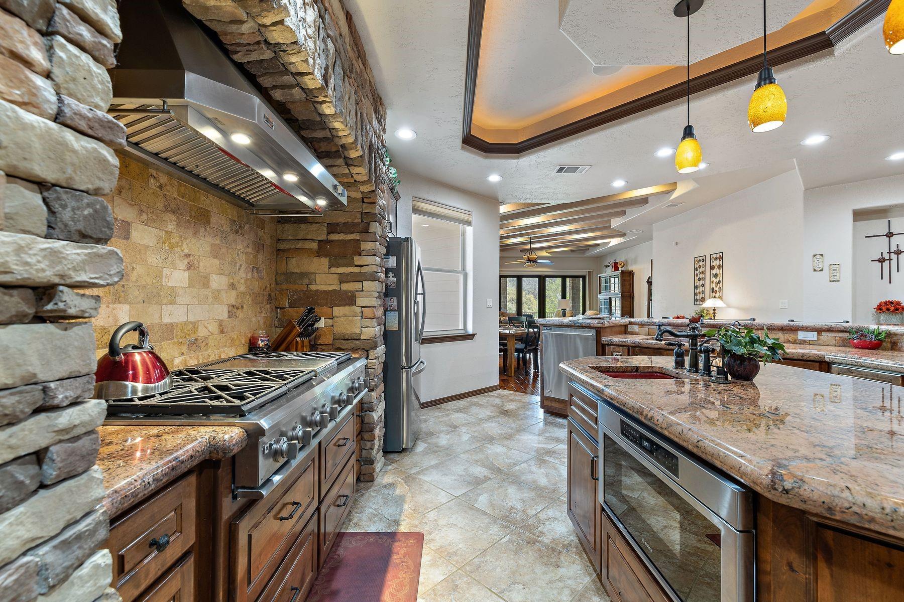 1413 County Road 132-A, Kingsland, TX 78639