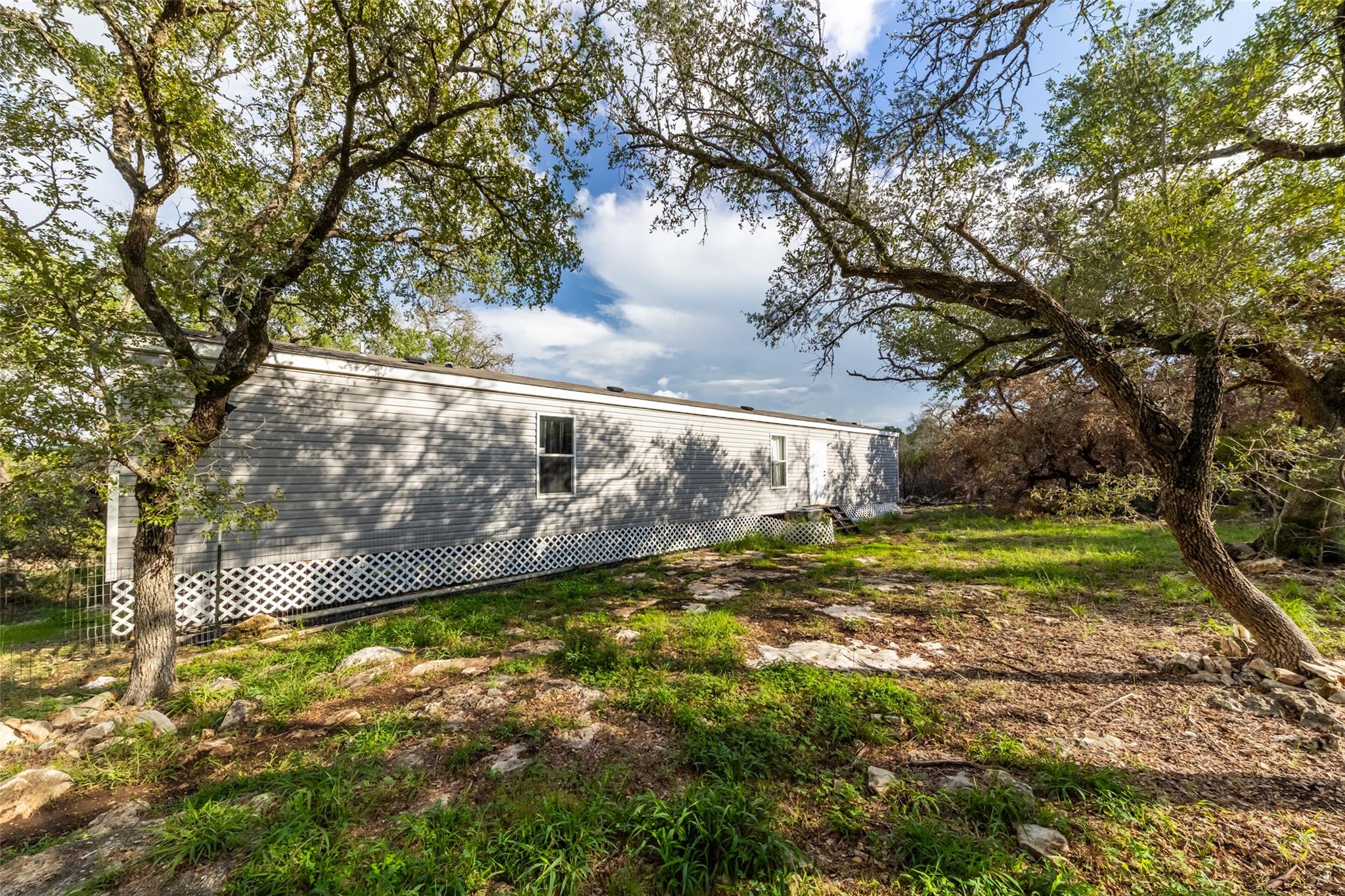 212 Fox Rd, San Marcos, TX 78666