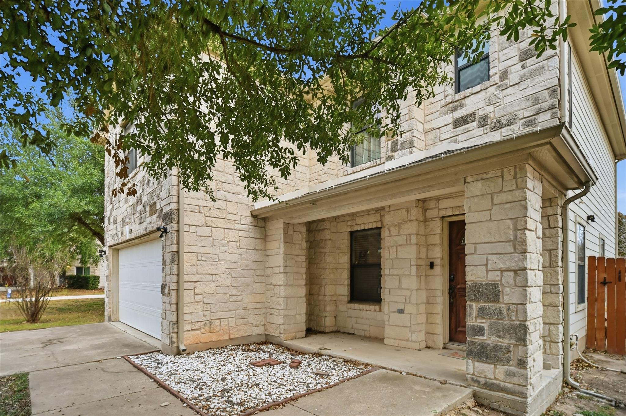 178 Lexword, Kyle, TX 78640