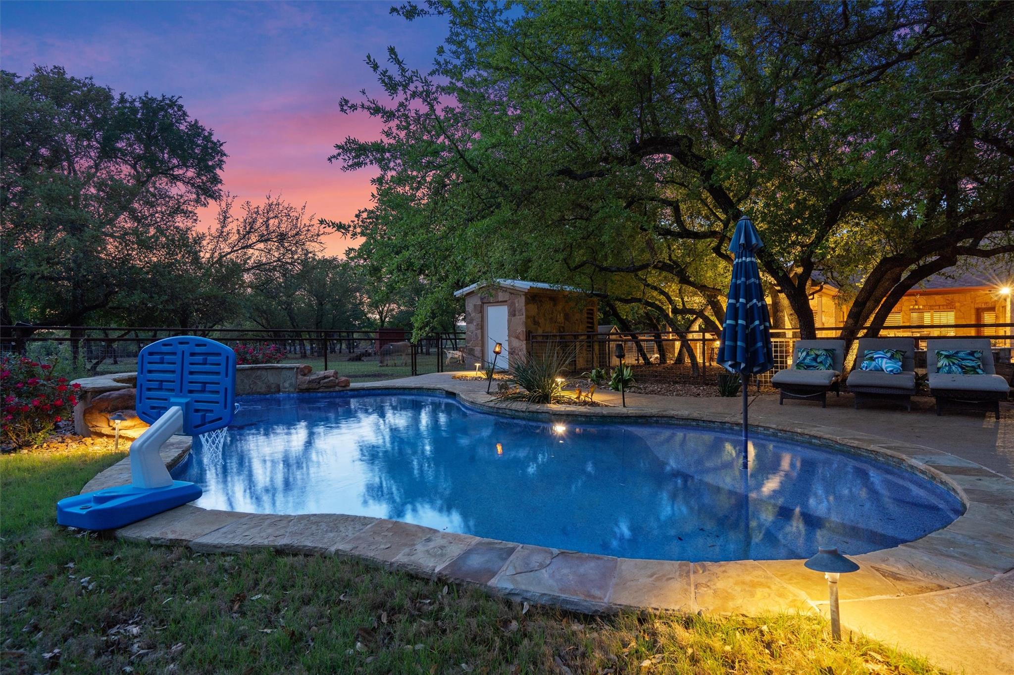 200 Little River Rd, Liberty Hill, TX 78642