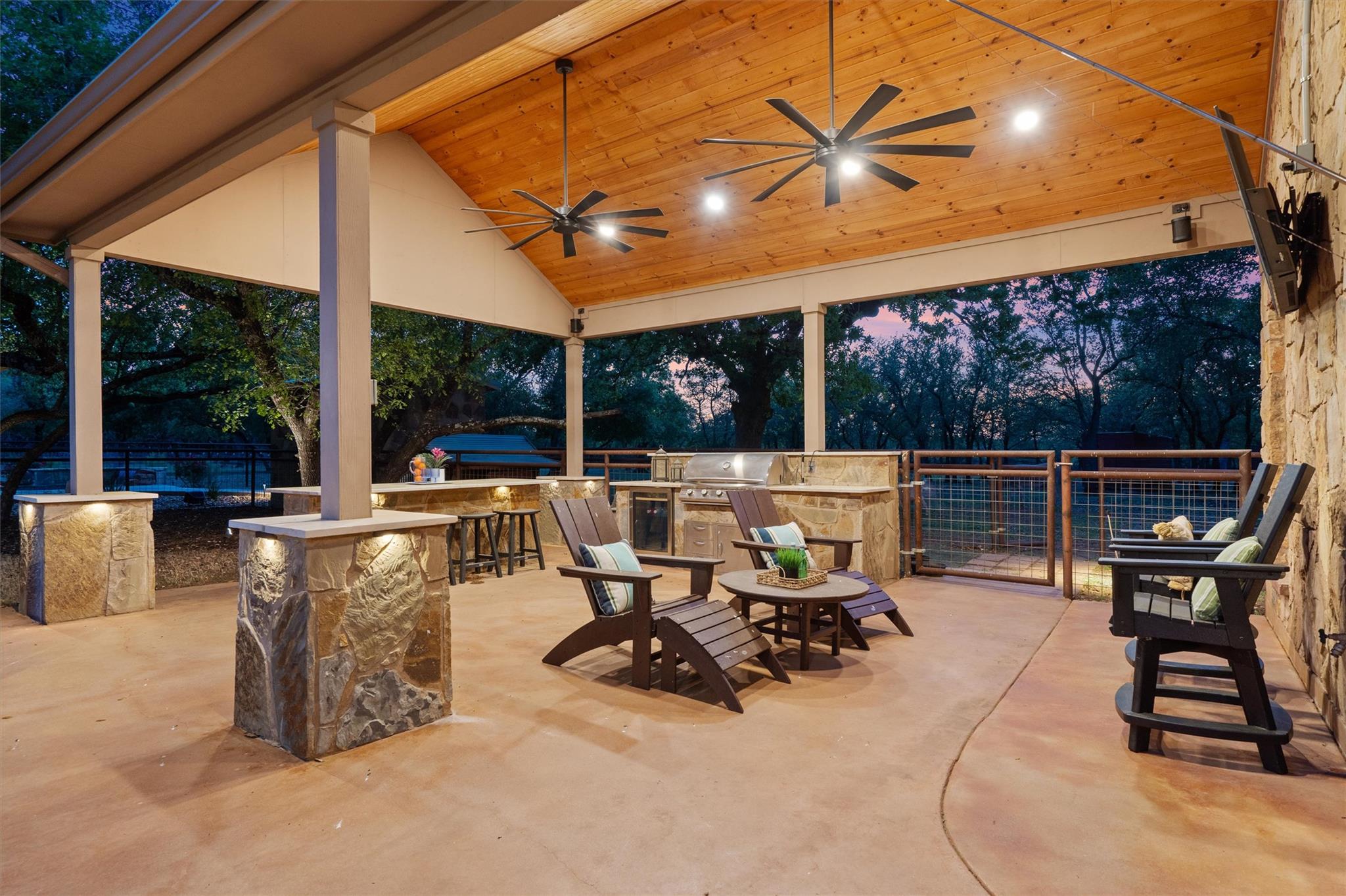 200 Little River Rd, Liberty Hill, TX 78642