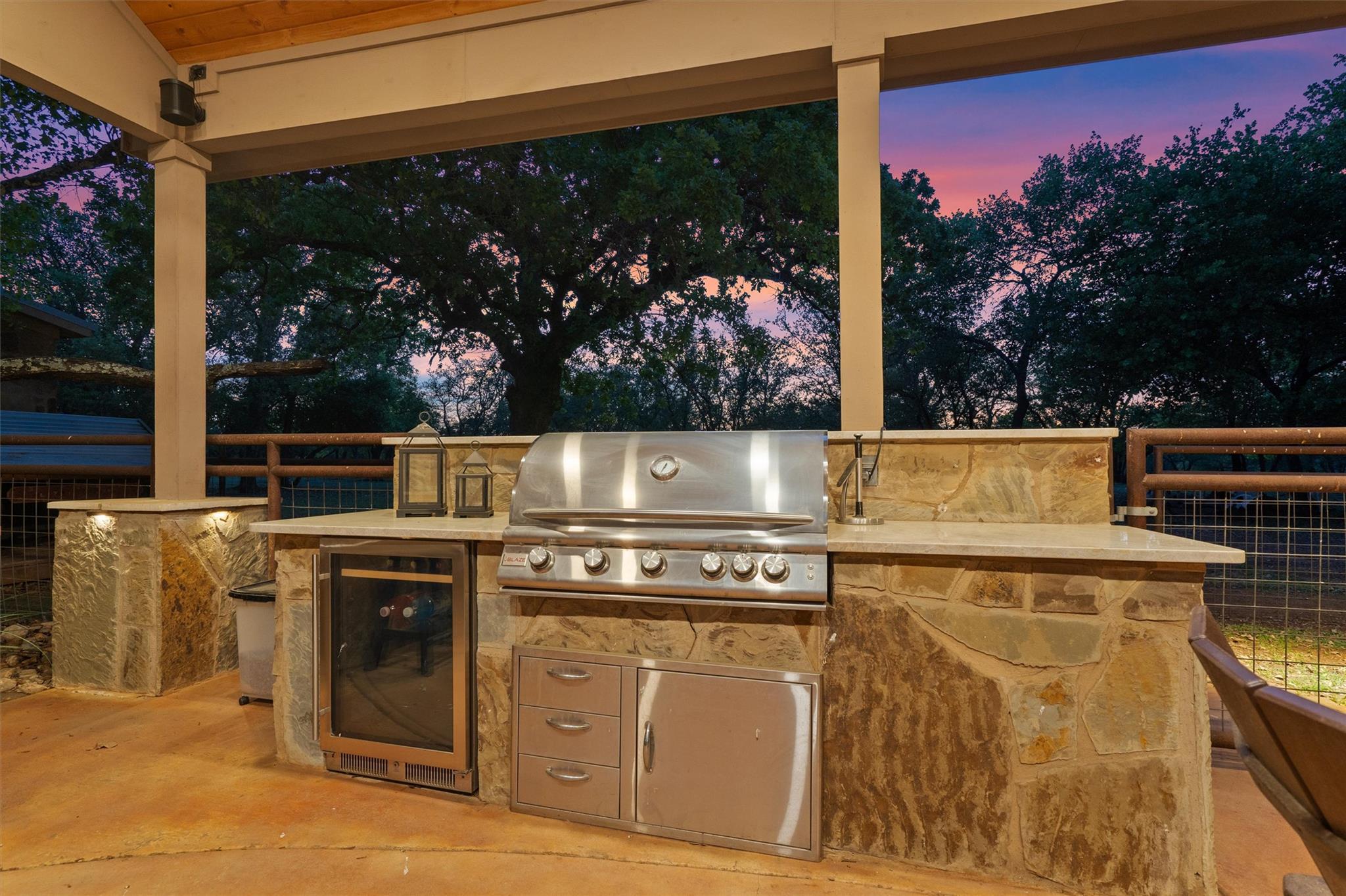 200 Little River Rd, Liberty Hill, TX 78642