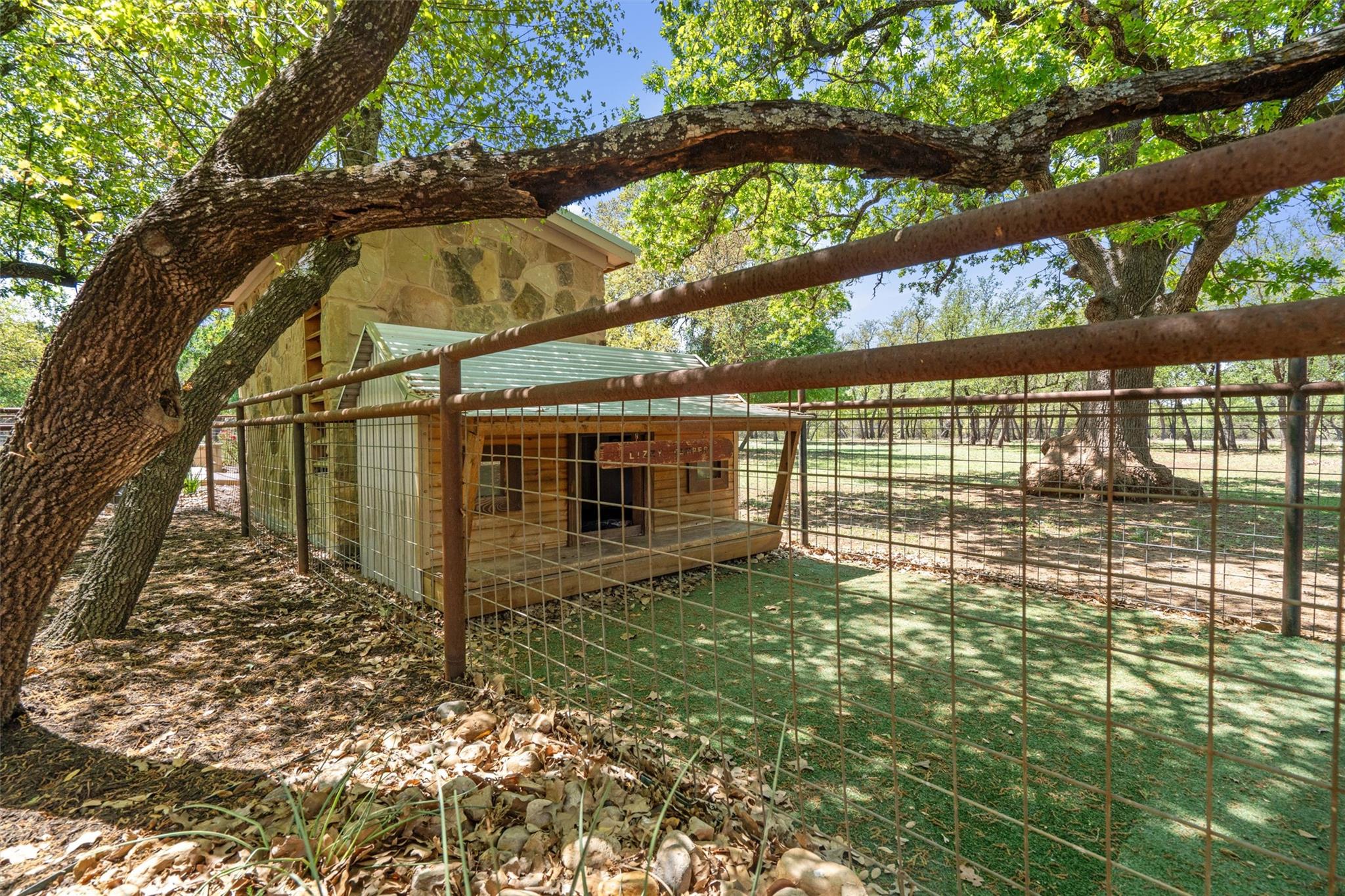 200 Little River Rd, Liberty Hill, TX 78642