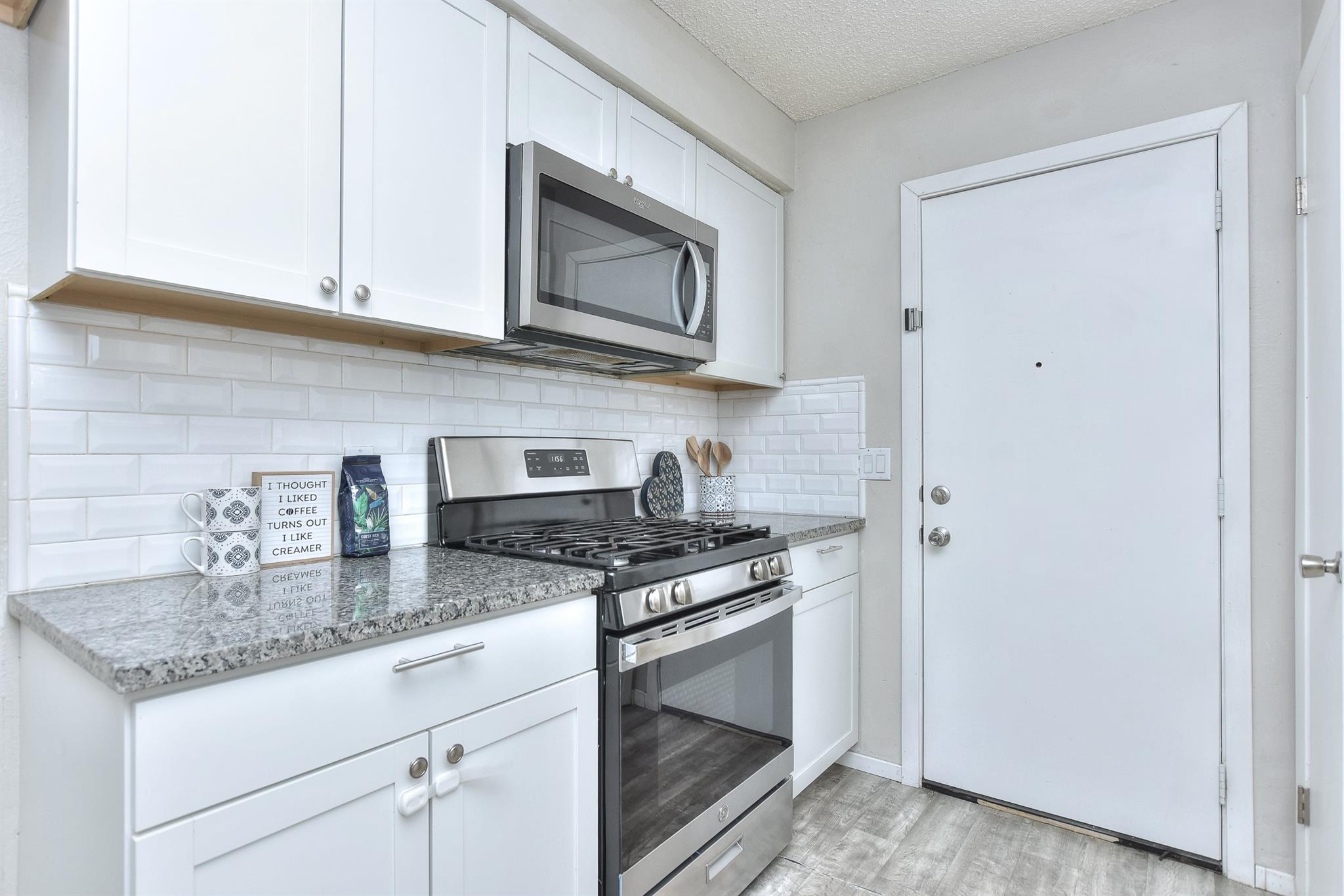 900 Cactus Dr, Round Rock, TX 78681