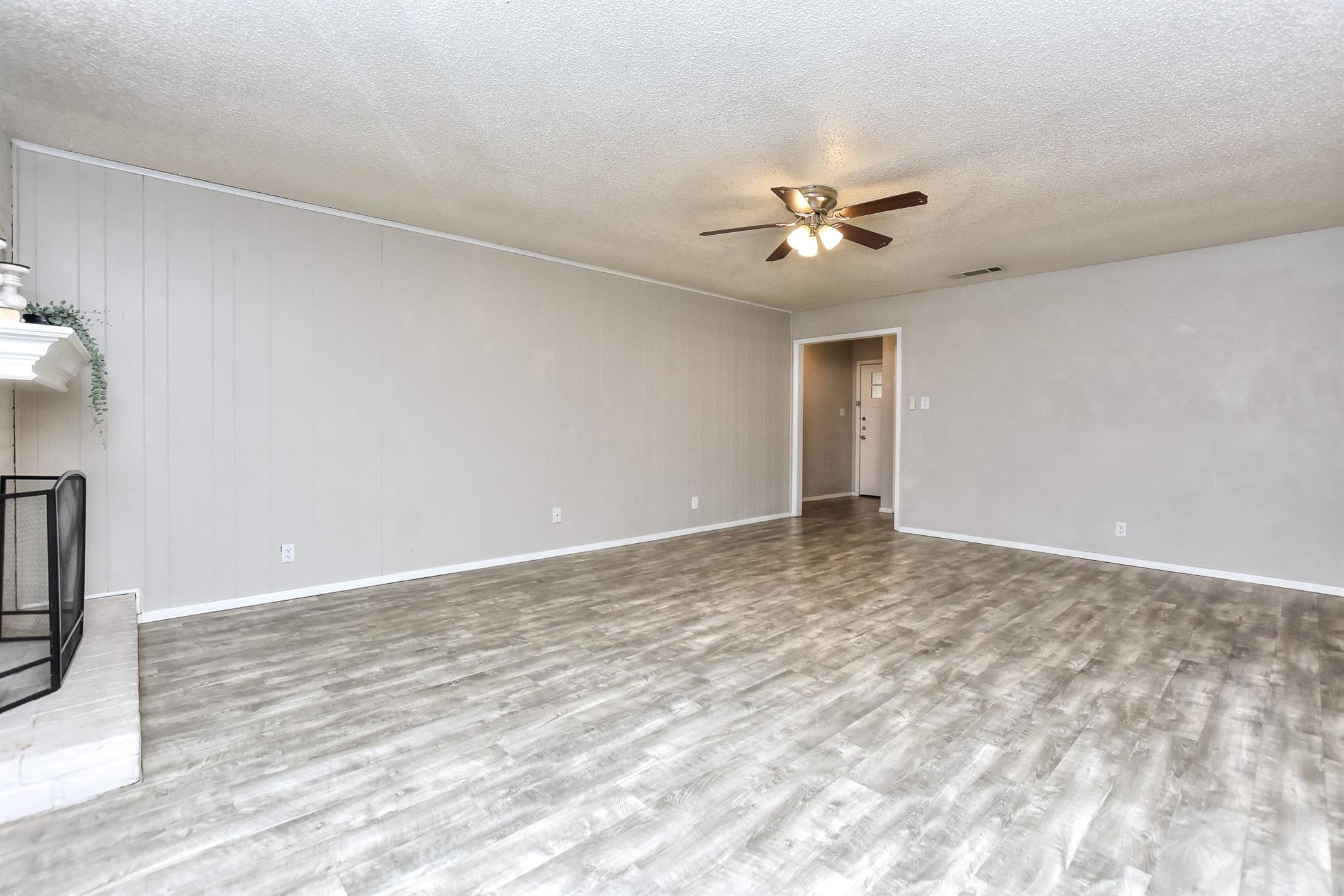 900 Cactus Dr, Round Rock, TX 78681