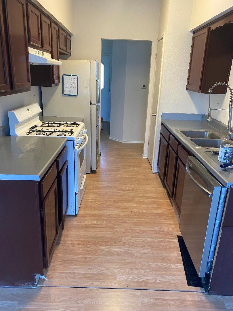 1203 York Castle Dr, Pflugerville, TX 78660