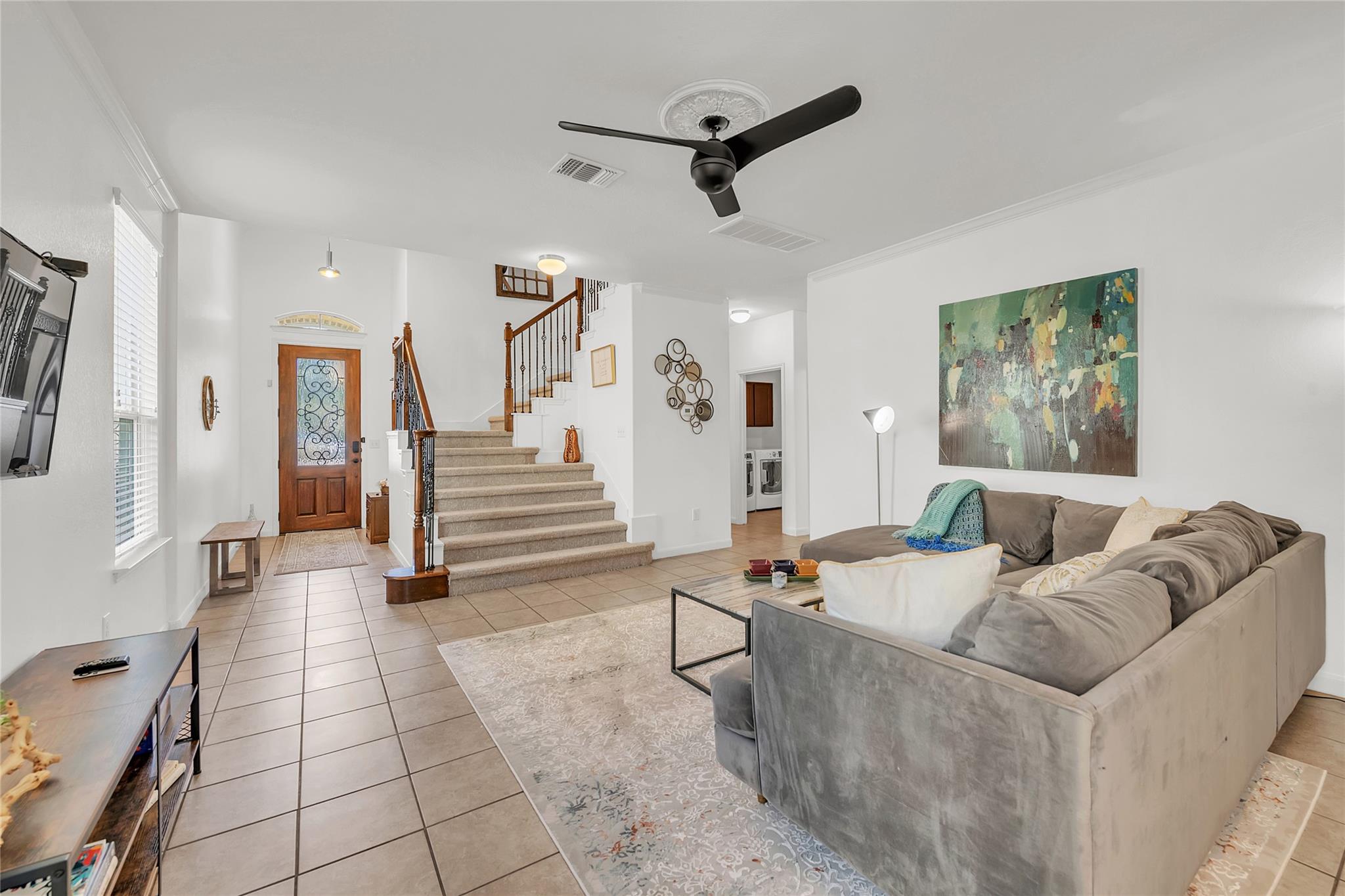 520 S Meadowlark St # B, Lakeway, TX 78734