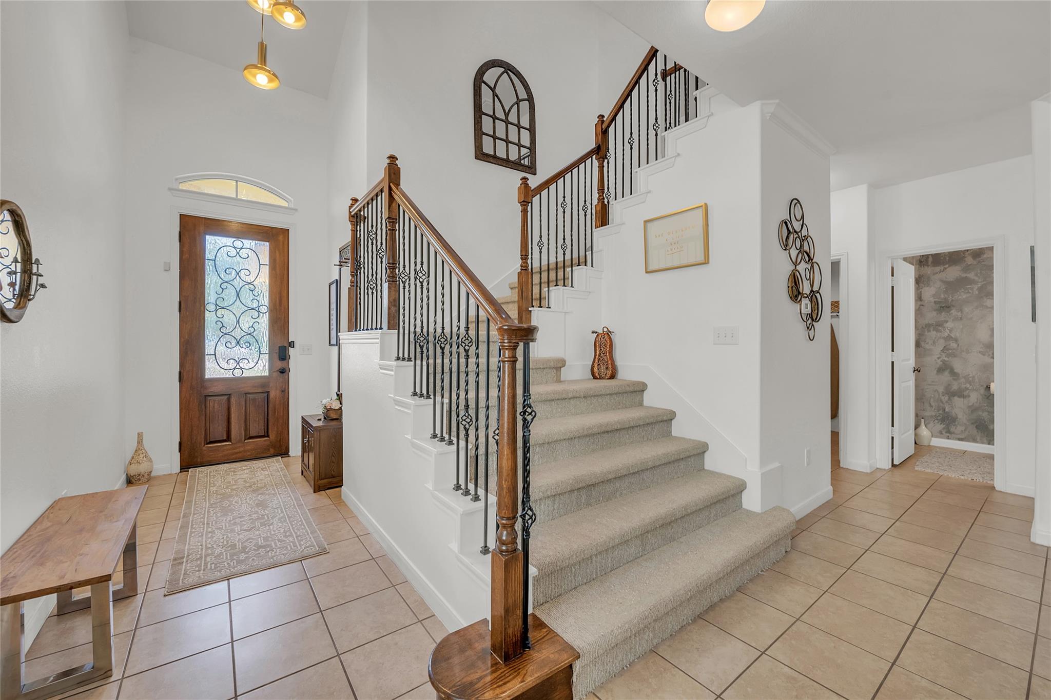 520 S Meadowlark St # B, Lakeway, TX 78734