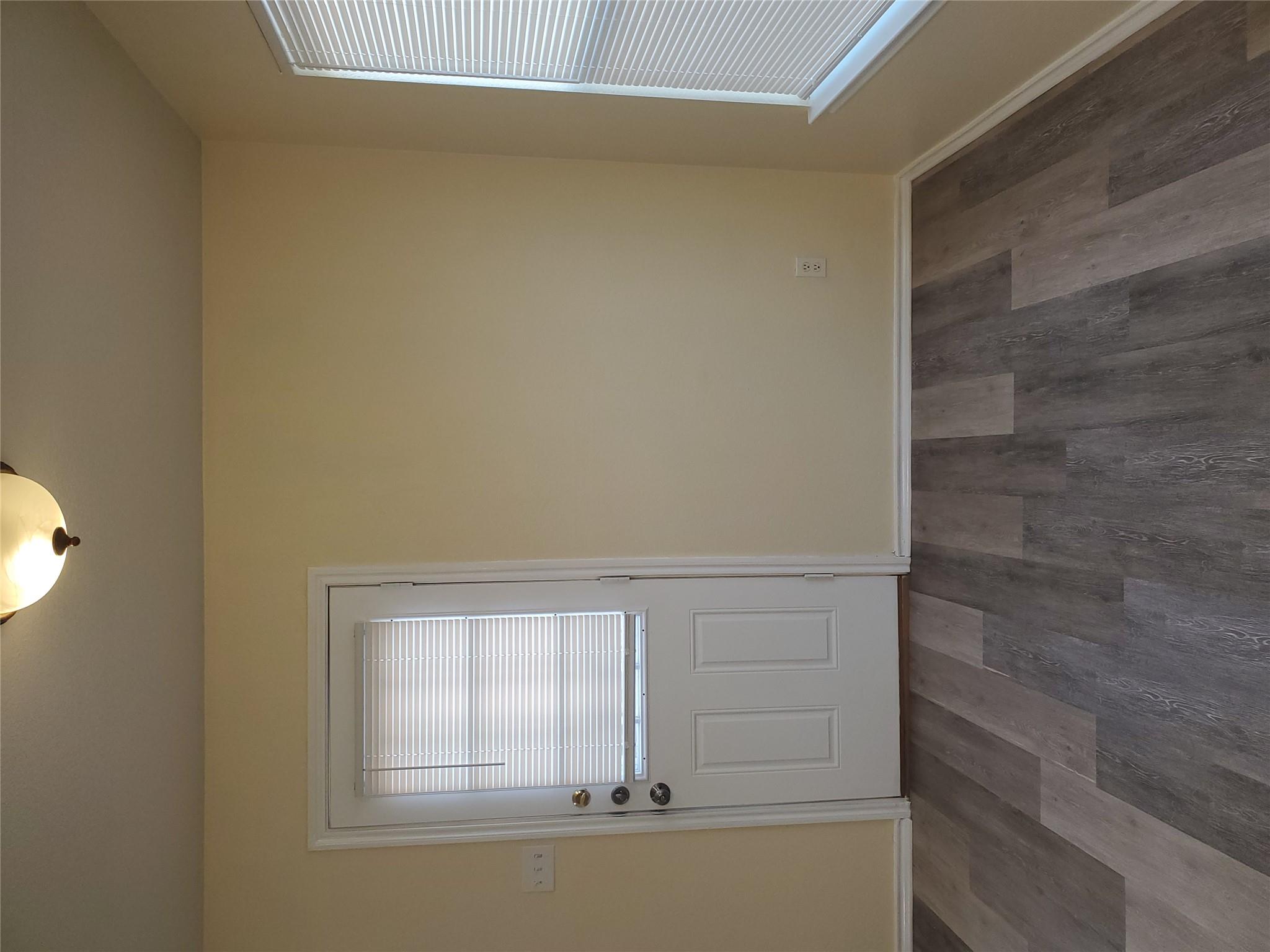 1020 Christopher Ave # B, Round Rock, TX 78681