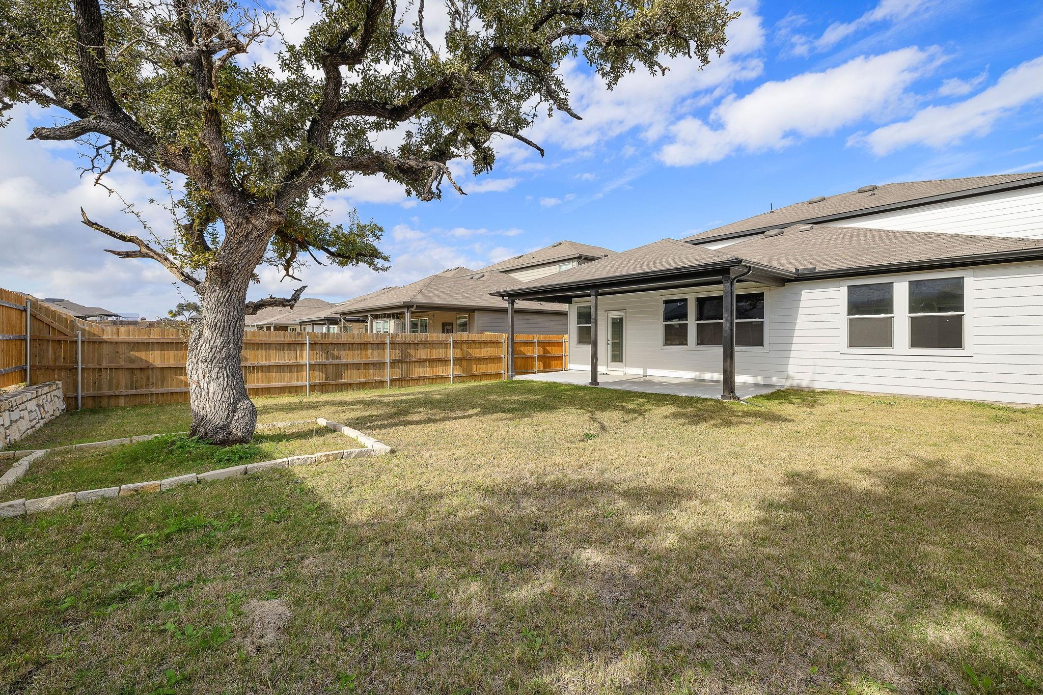 316 Caisson Trl, Liberty Hill, TX 78642