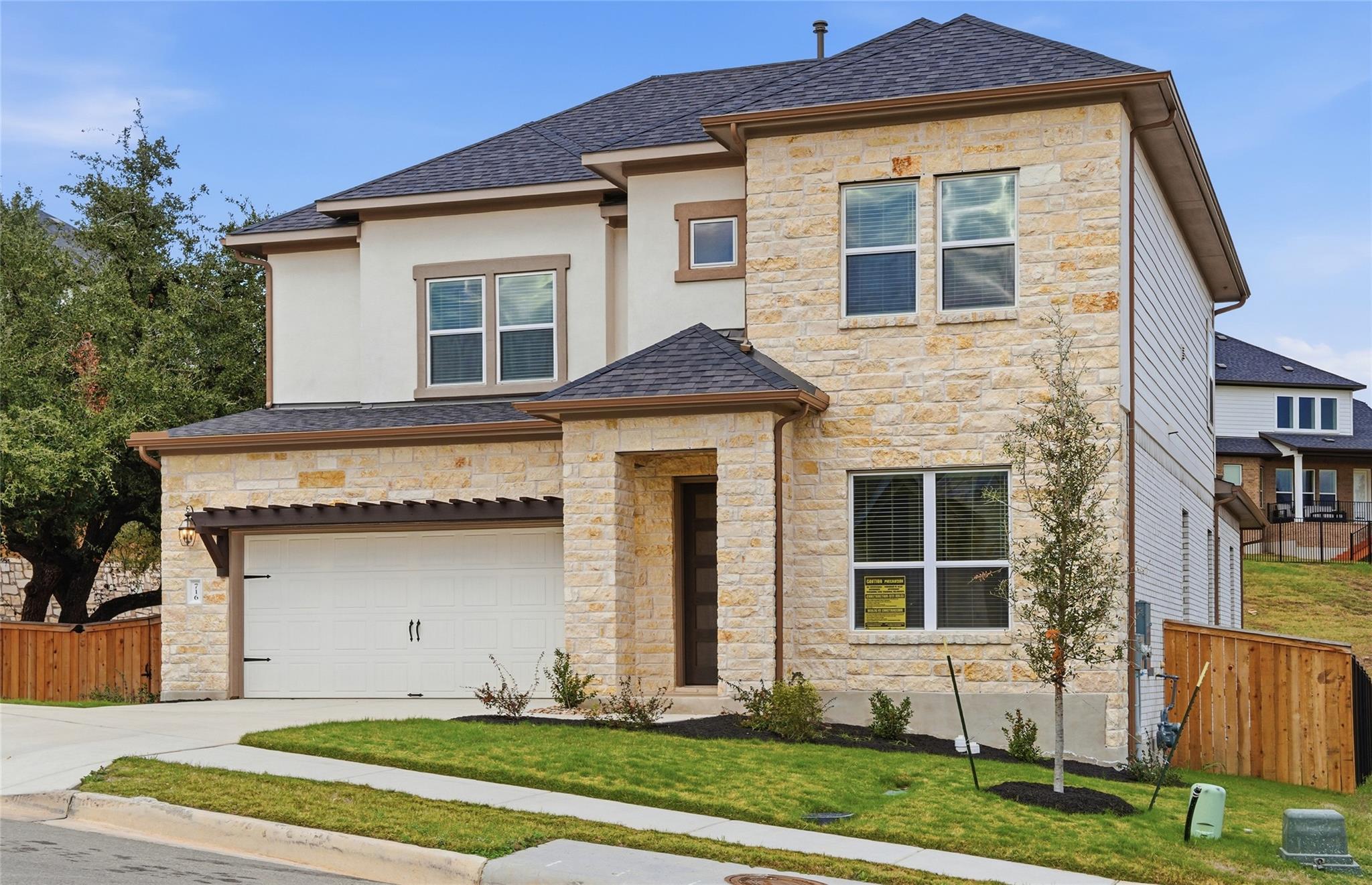 716 Coppell Ct E, Leander, TX 78641