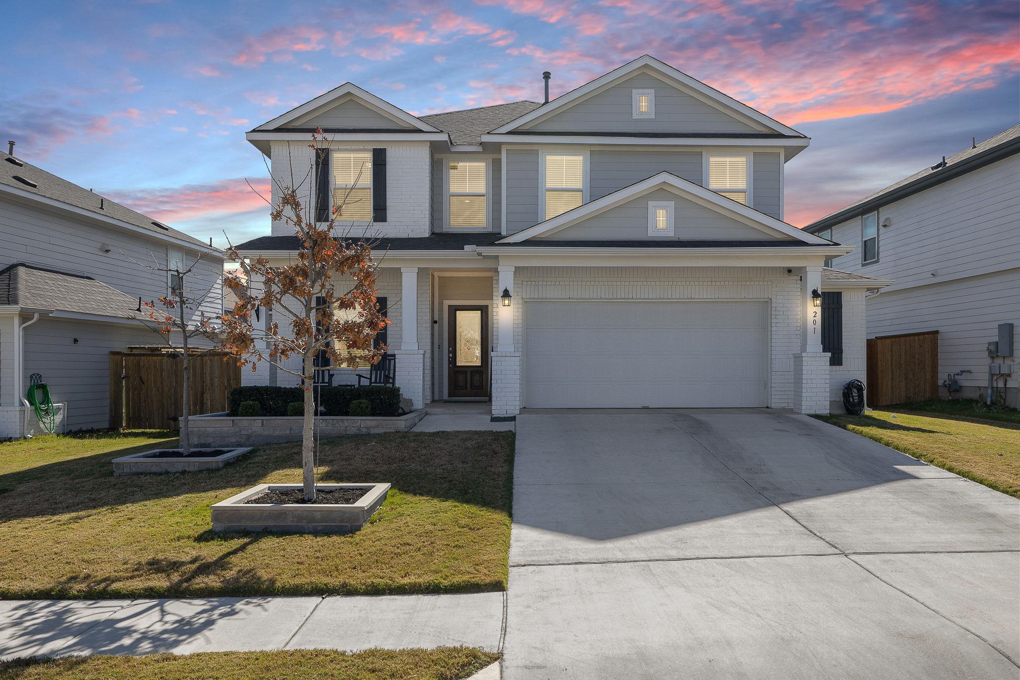 201 Crystal Brook Dr, Liberty Hill, TX 78642