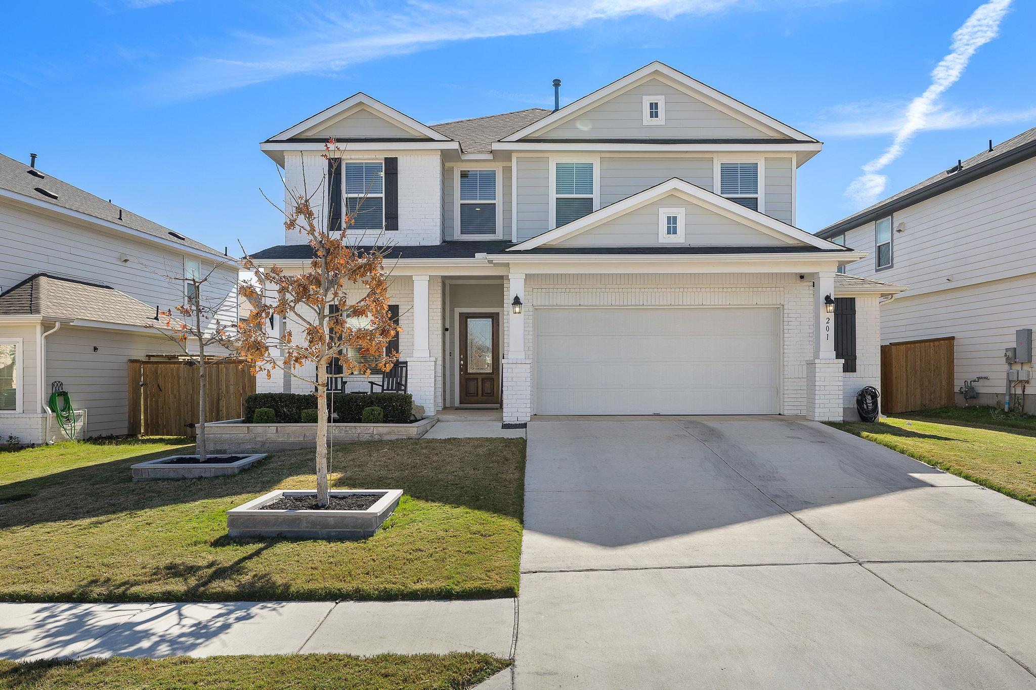 201 Crystal Brook Dr, Liberty Hill, TX 78642