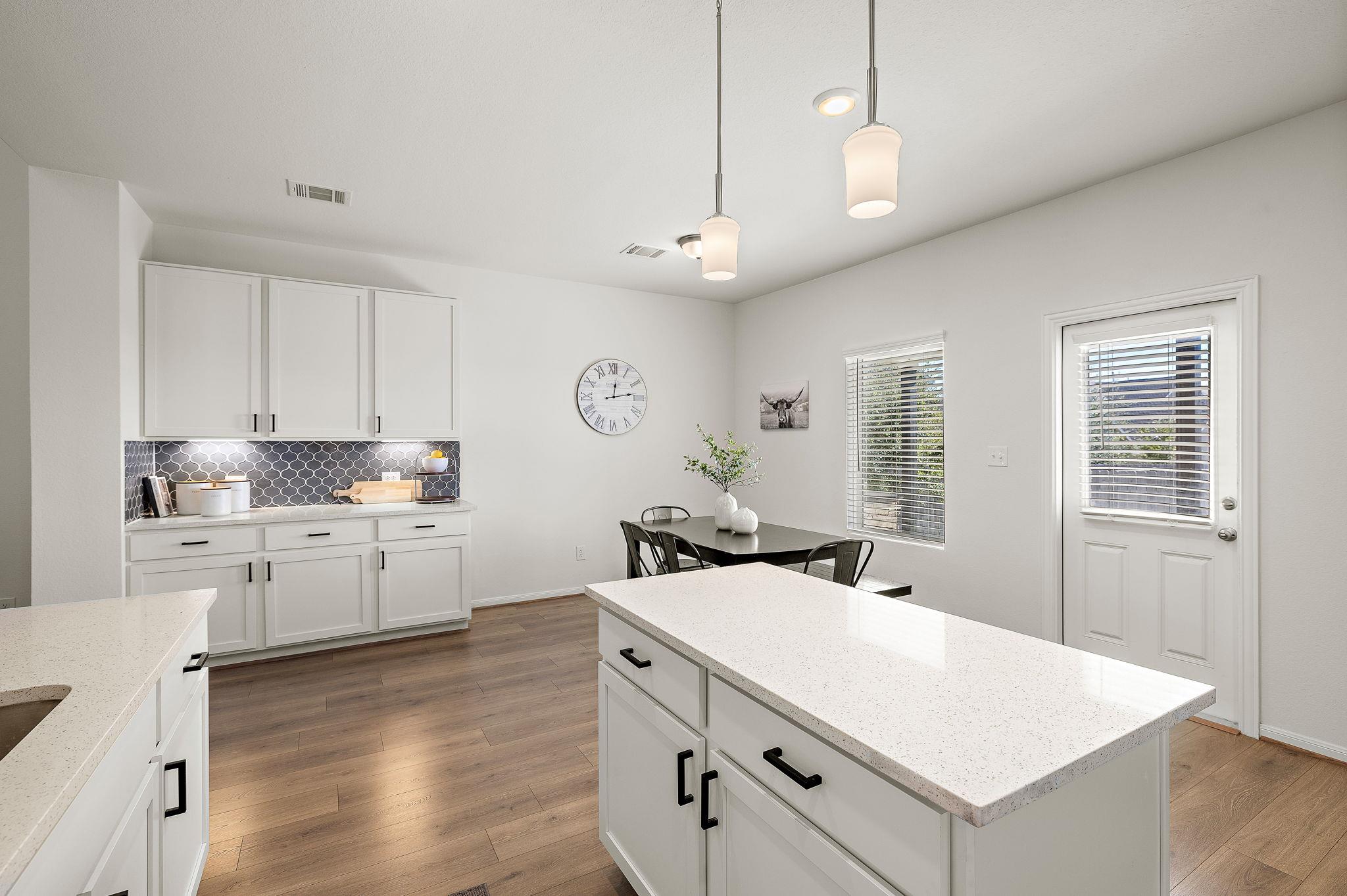 201 Crystal Brook Dr, Liberty Hill, TX 78642