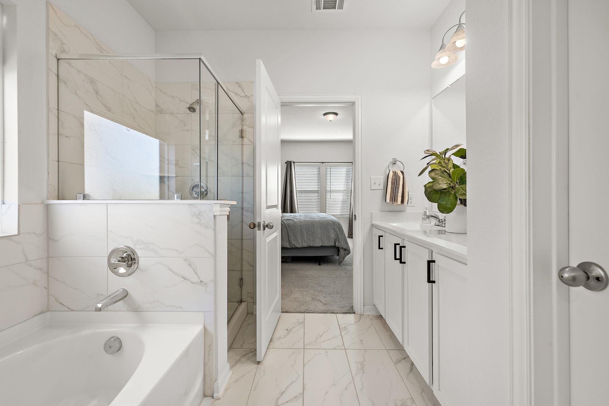 201 Crystal Brook Dr, Liberty Hill, TX 78642