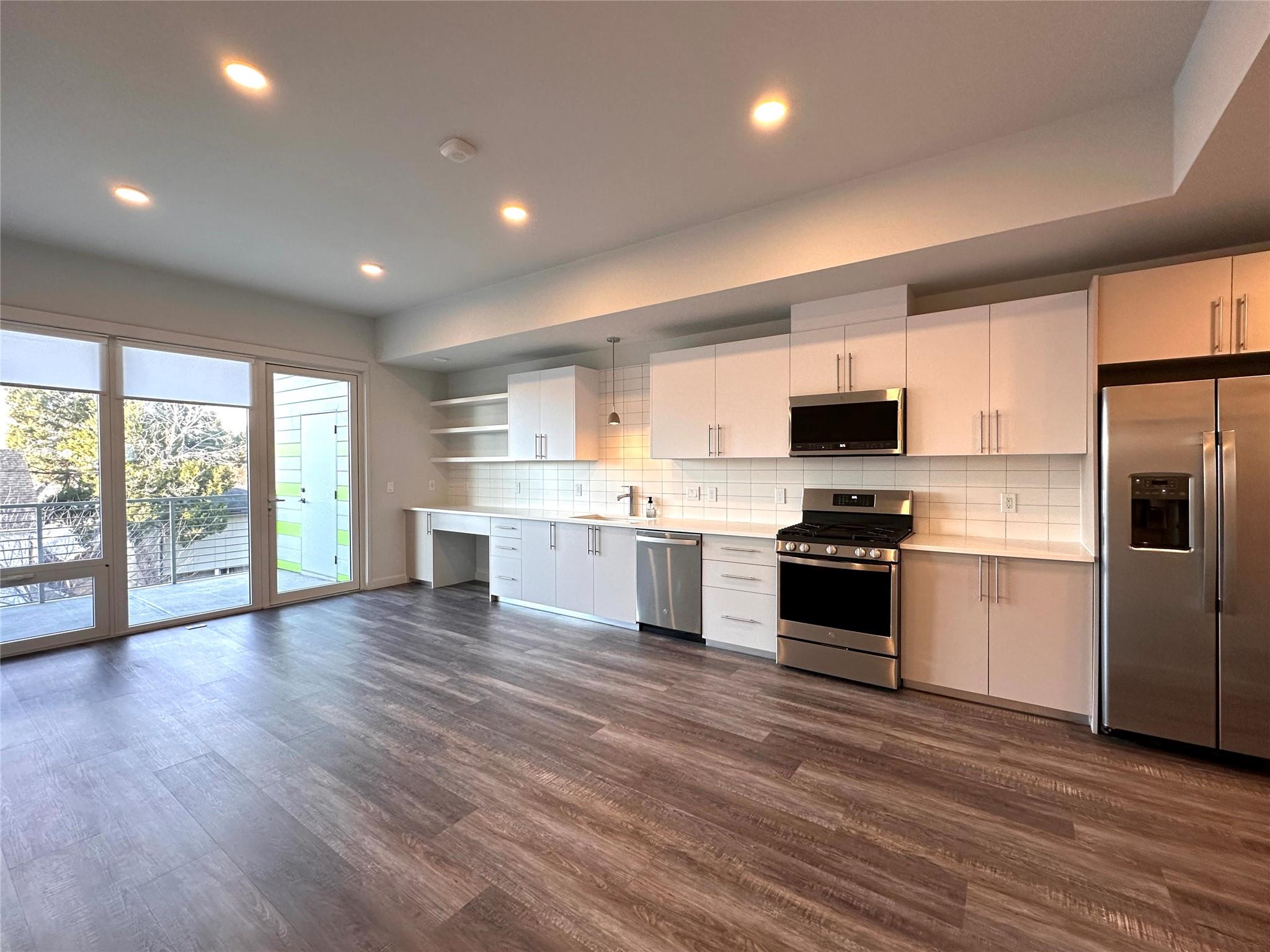 4004 Banister Ln # 312, Austin, TX 78704