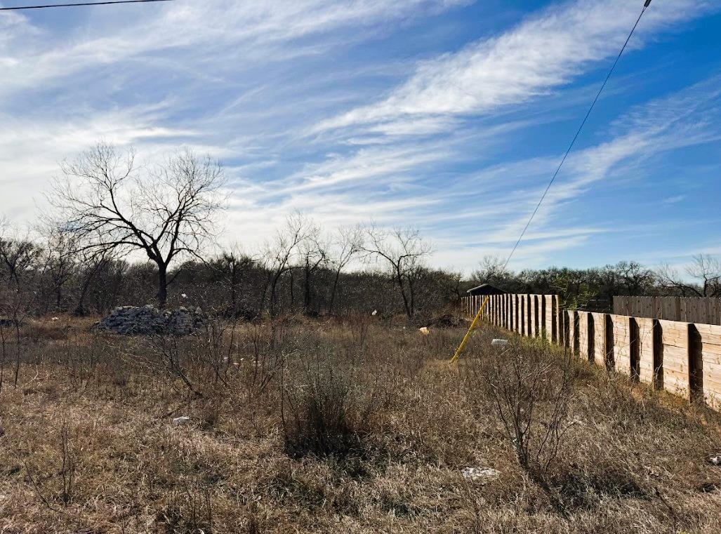 133 Blushing Dr, Cedar Creek, TX 78612