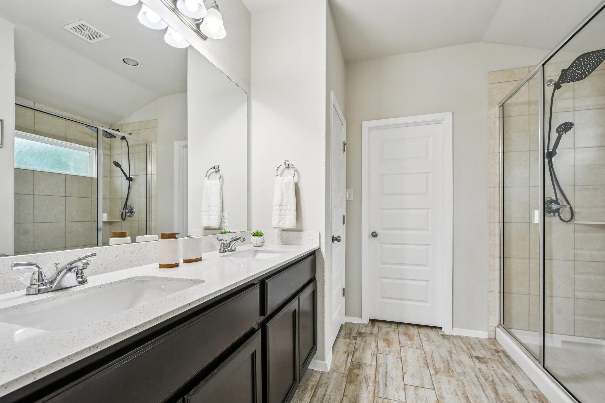 1909 Omaha Dr, Lago Vista, TX 78645