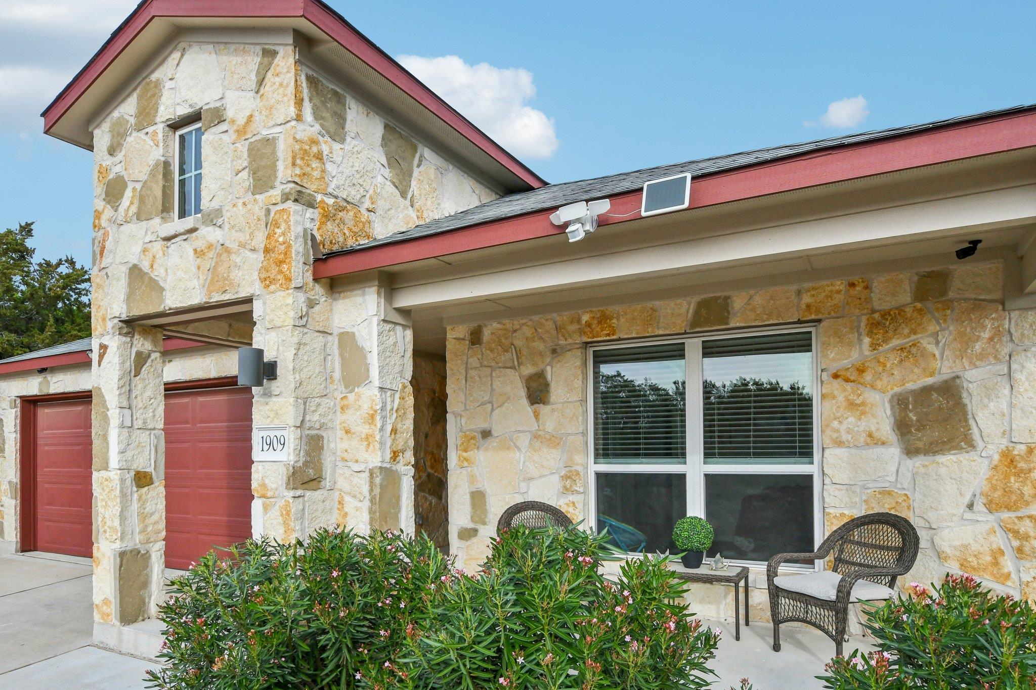 1909 Omaha Dr, Lago Vista, TX 78645