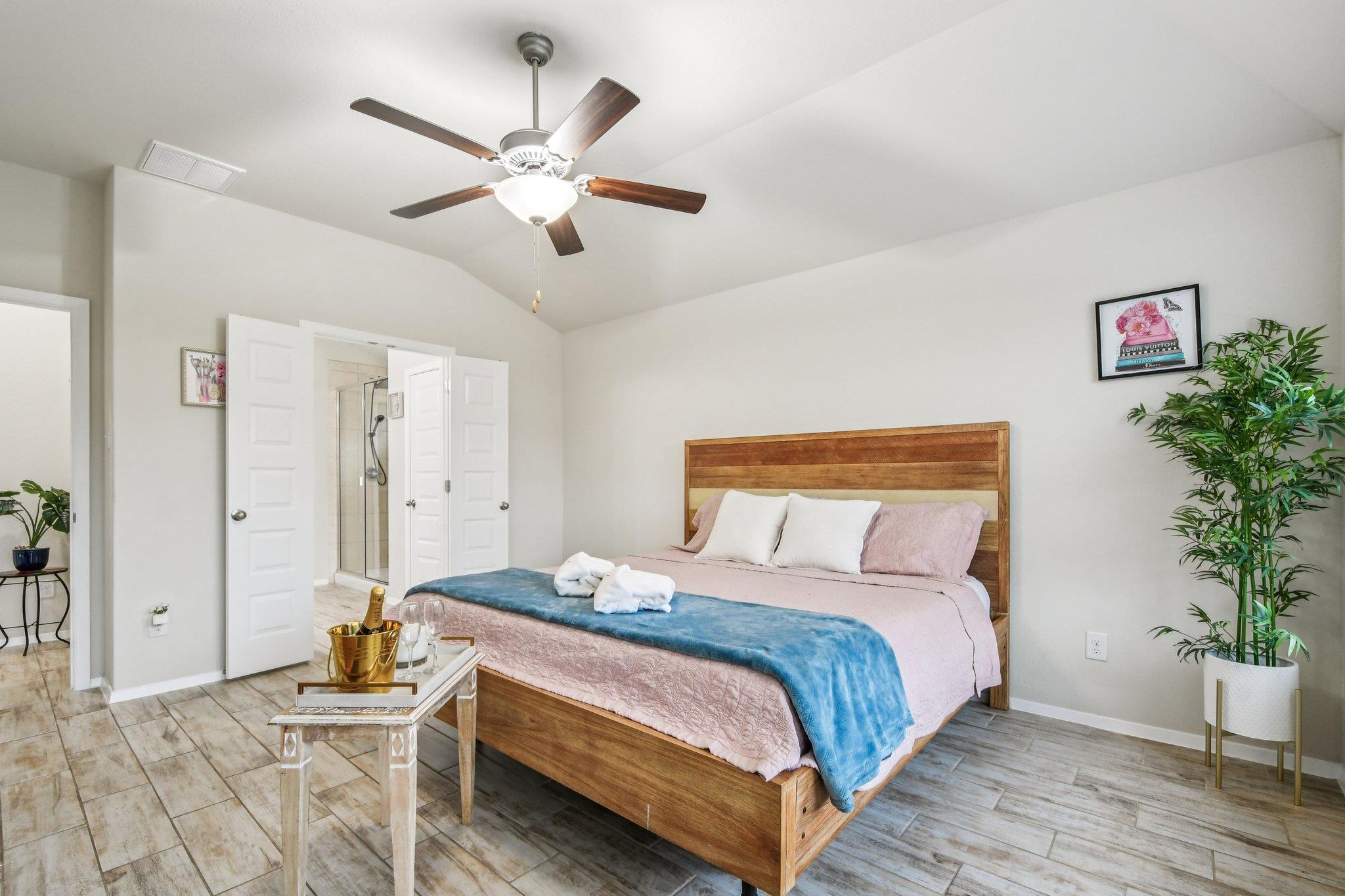 1909 Omaha Dr, Lago Vista, TX 78645