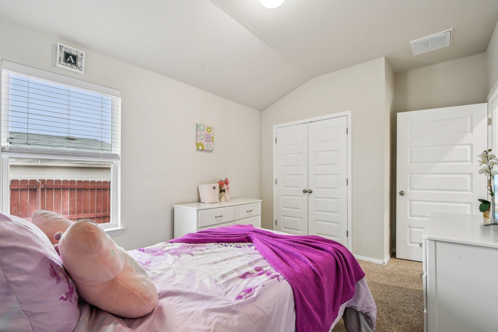 1909 Omaha Dr, Lago Vista, TX 78645