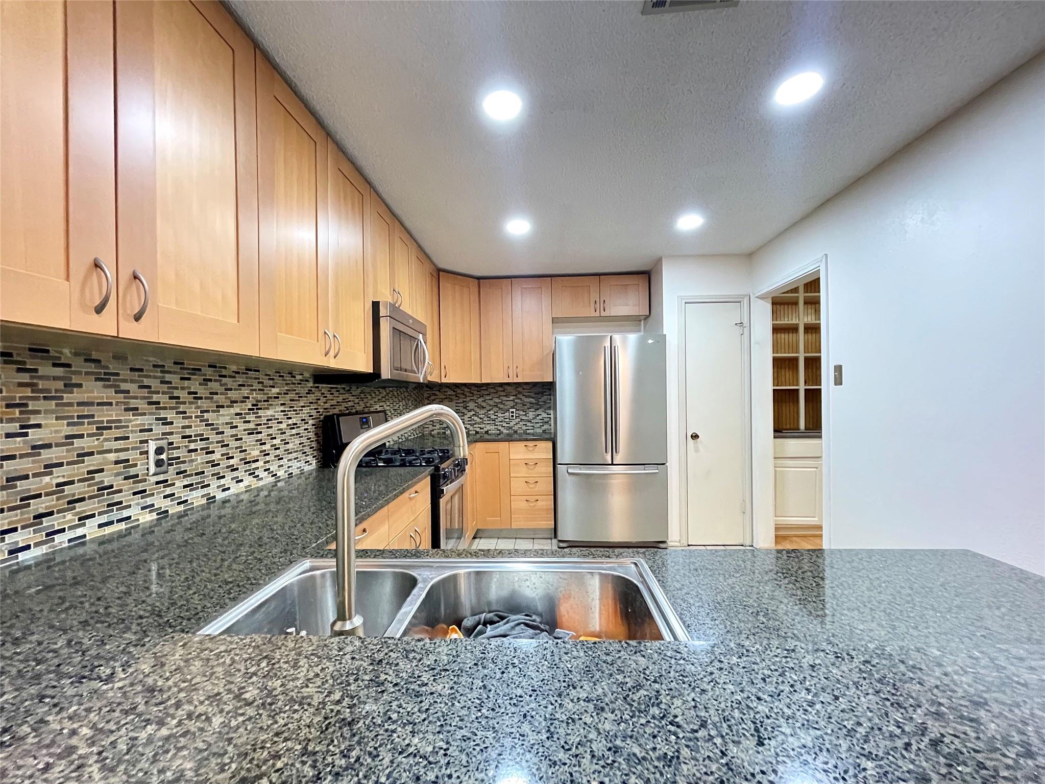 5912 Avery Island Ave, Austin, TX 78727