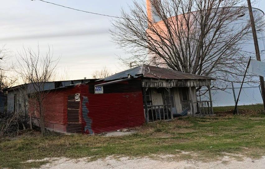 431 SW Front St, Bartlett, TX 76511