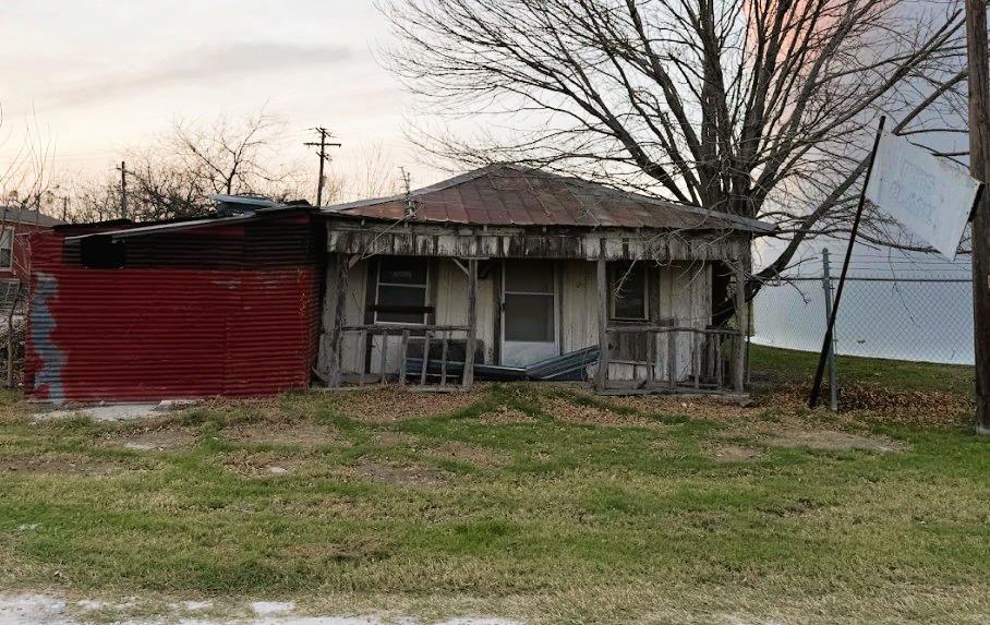 431 SW Front St, Bartlett, TX 76511