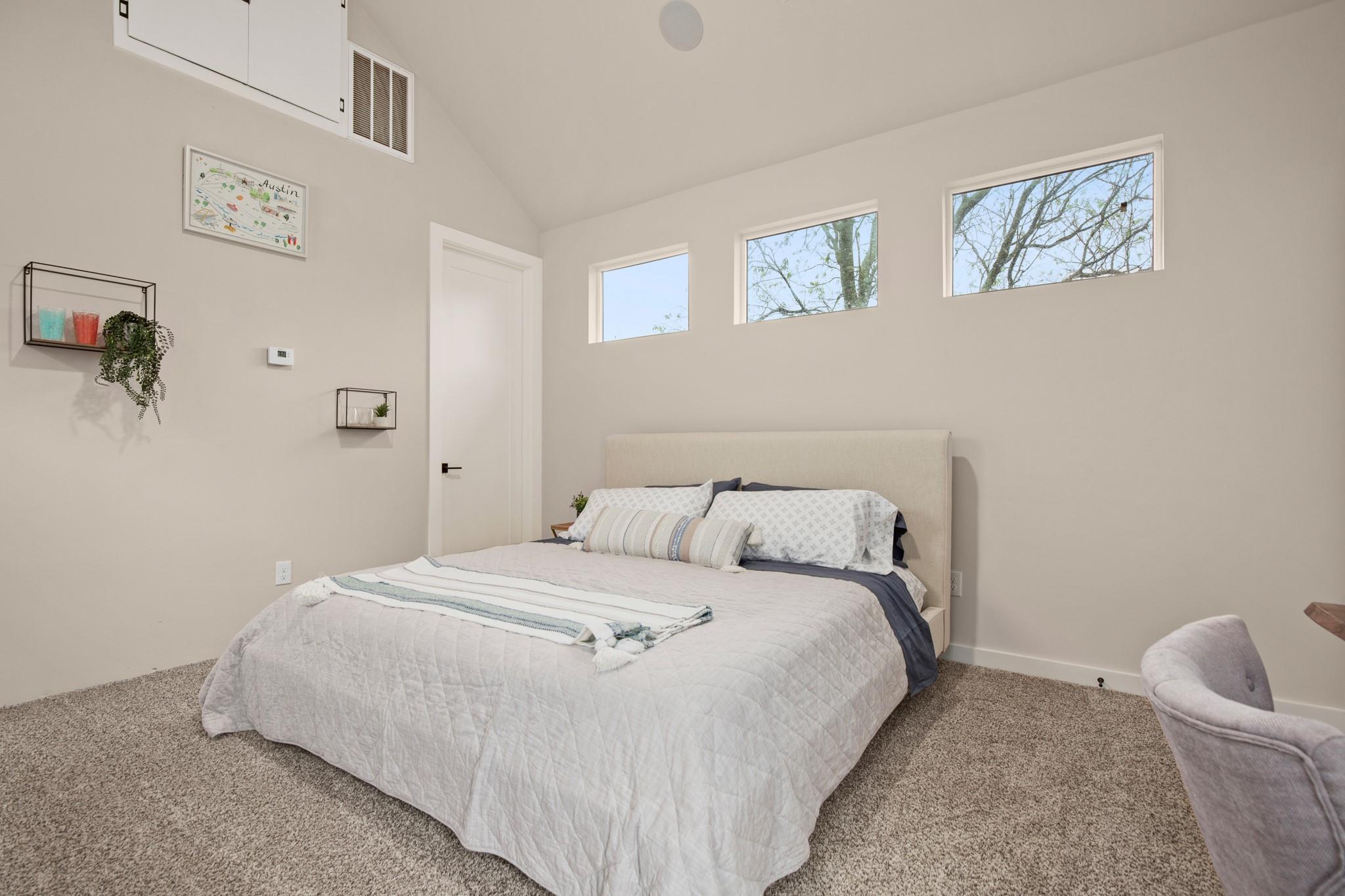 1105 S Meadows Dr, Austin, TX 78758