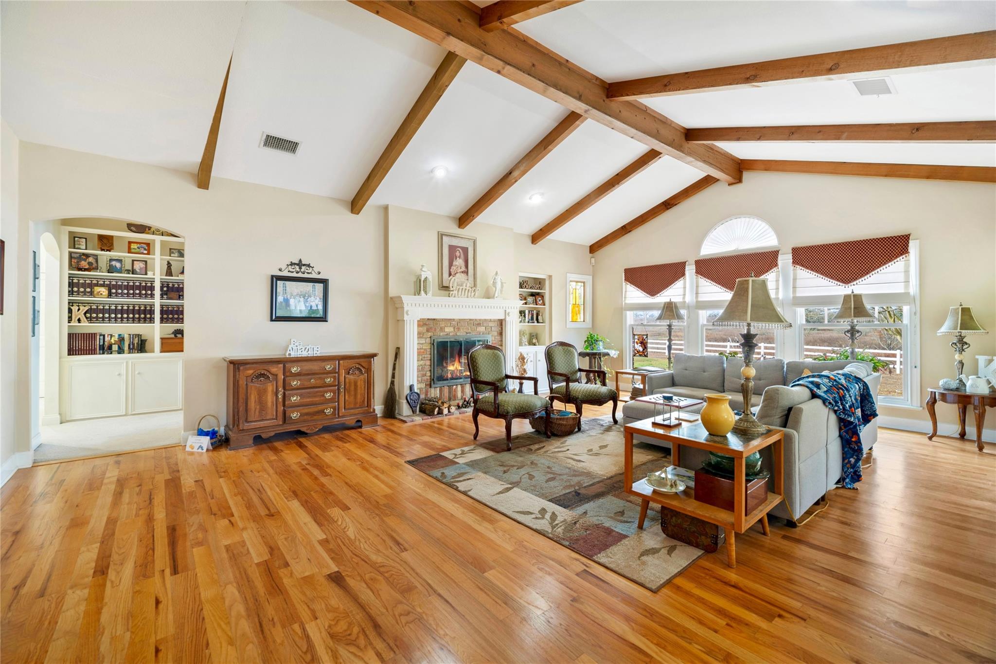 681 Leisure Ln, Cedar Creek, TX 78612