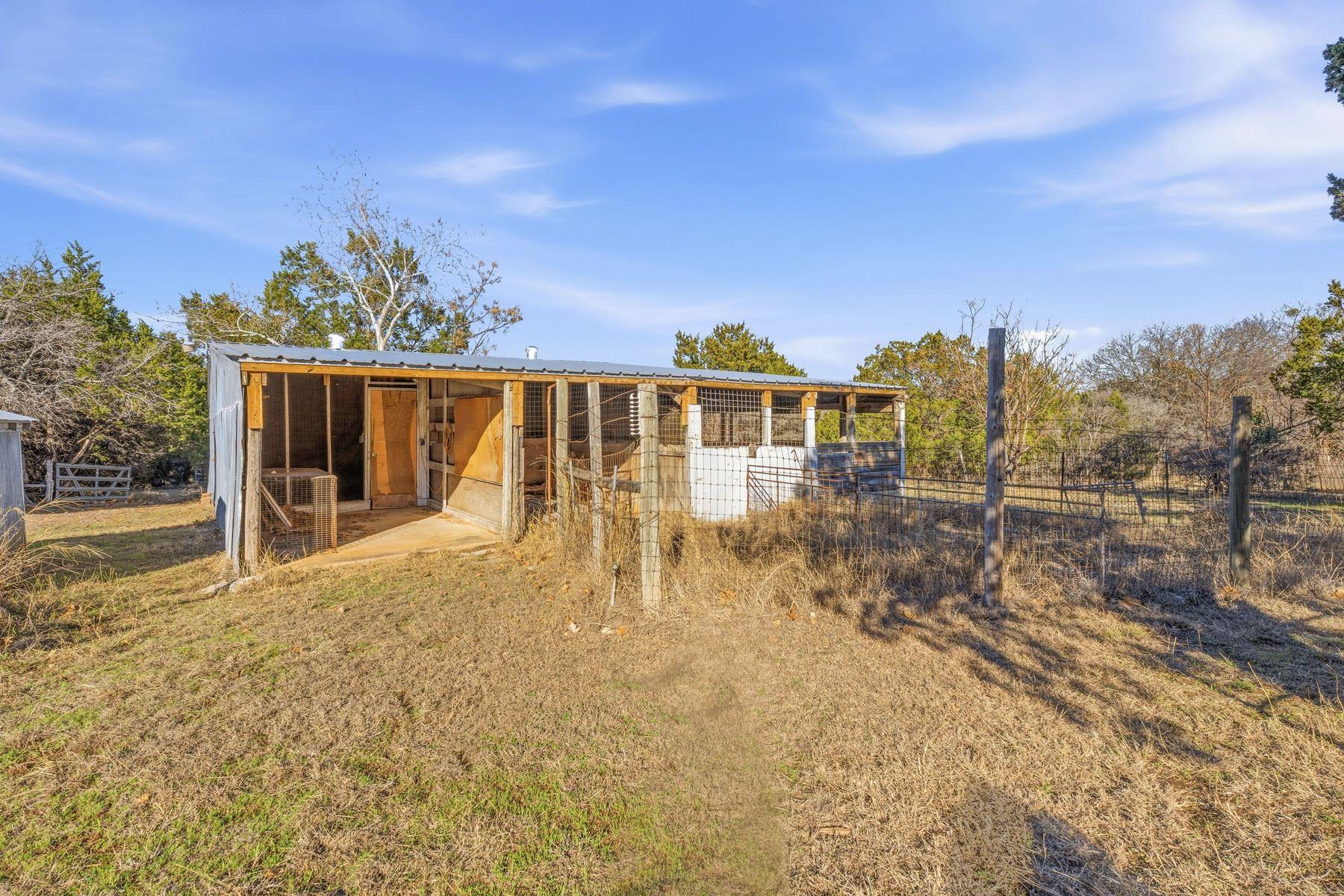 907 Shepherd Rd, Georgetown, TX 78628