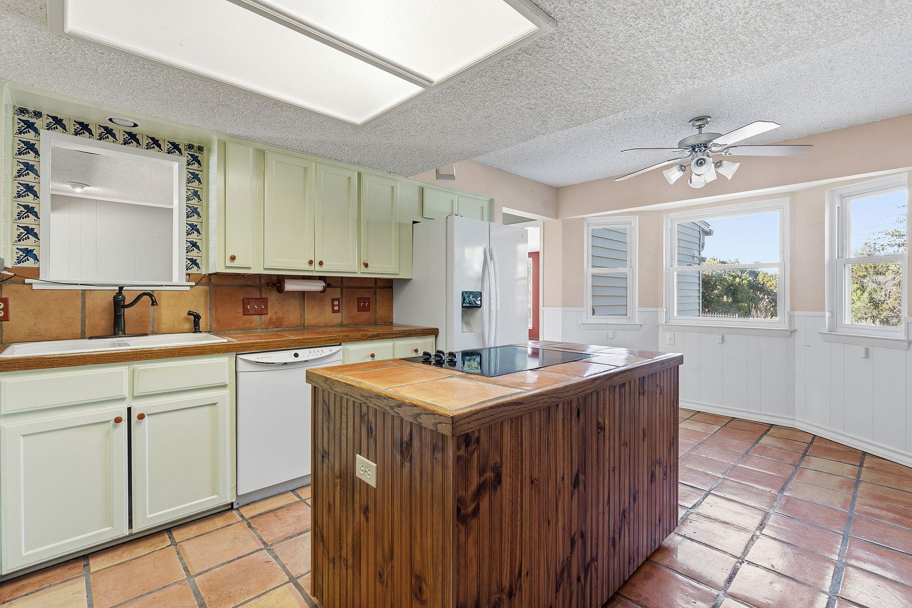 907 Shepherd Rd, Georgetown, TX 78628