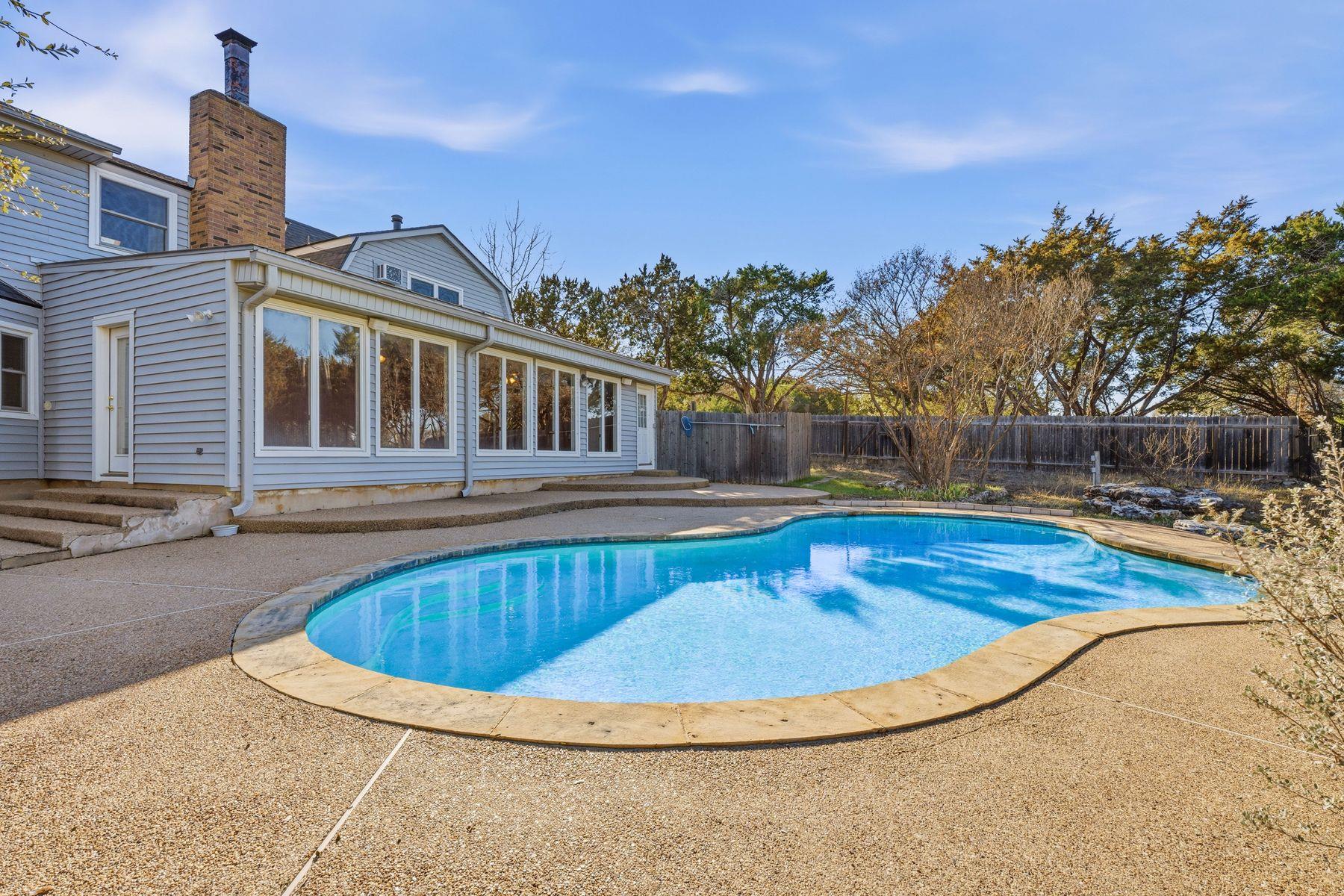 907 Shepherd Rd, Georgetown, TX 78628