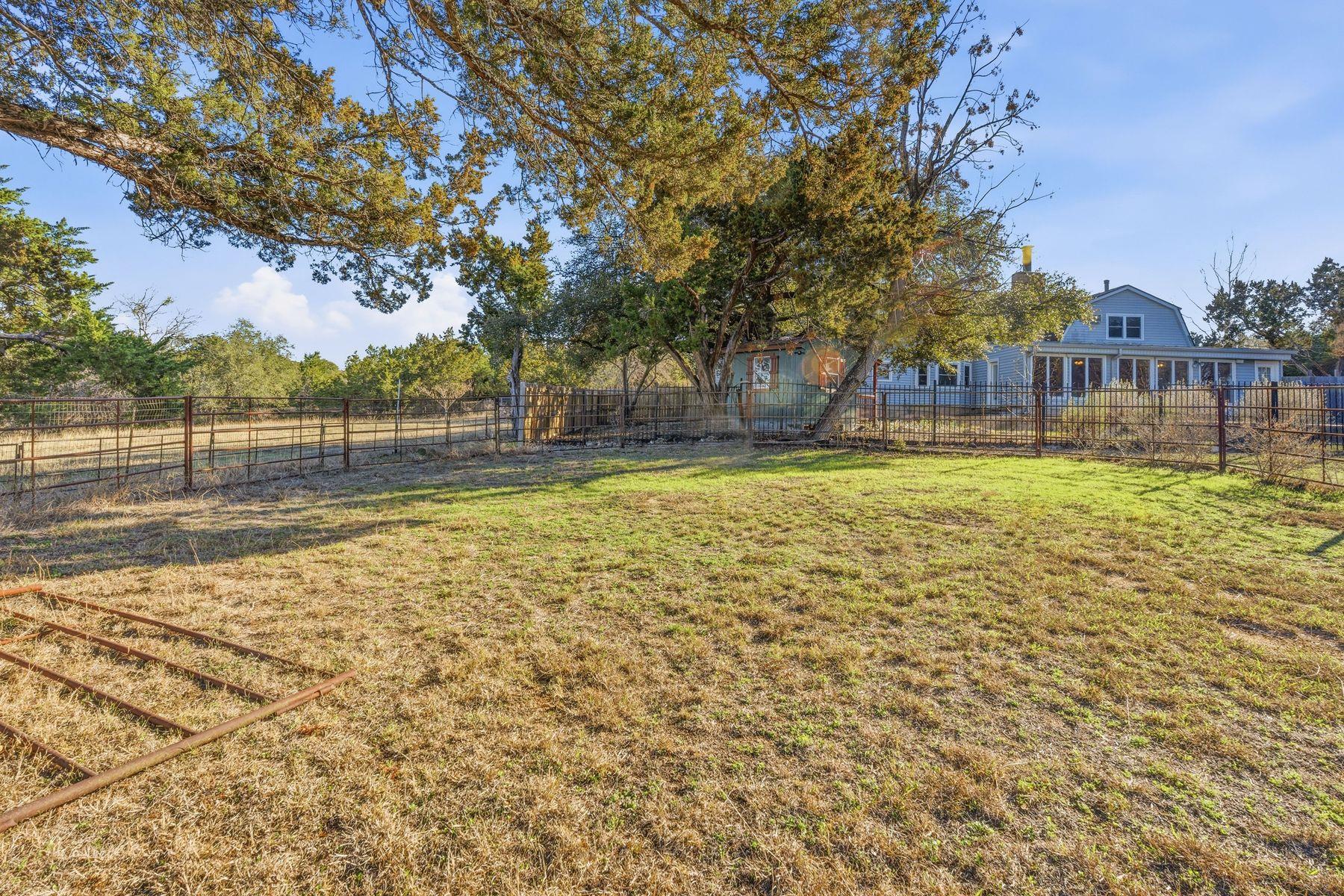 907 Shepherd Rd, Georgetown, TX 78628
