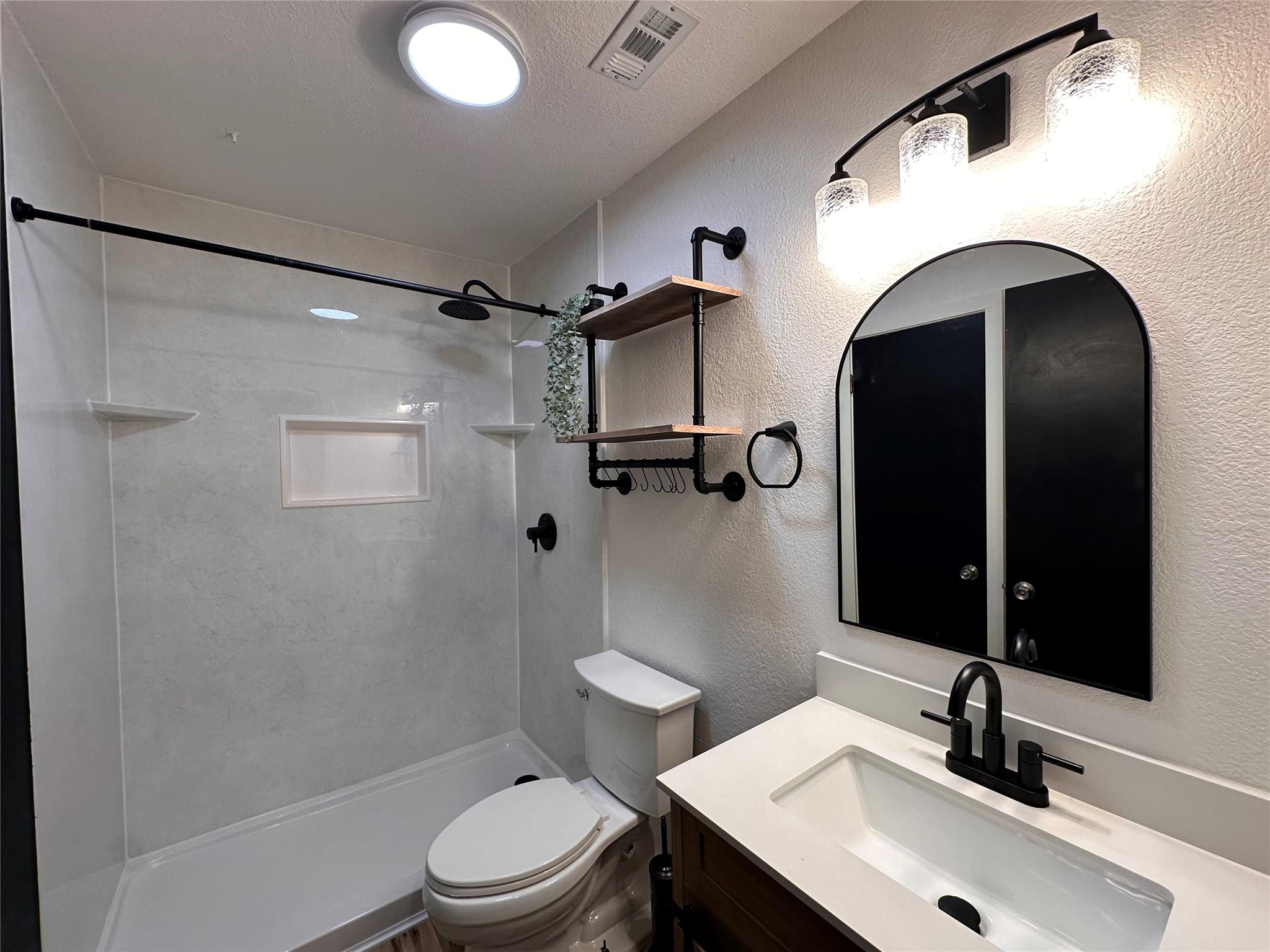 8617 Putnam Dr # D, Austin, TX 78757