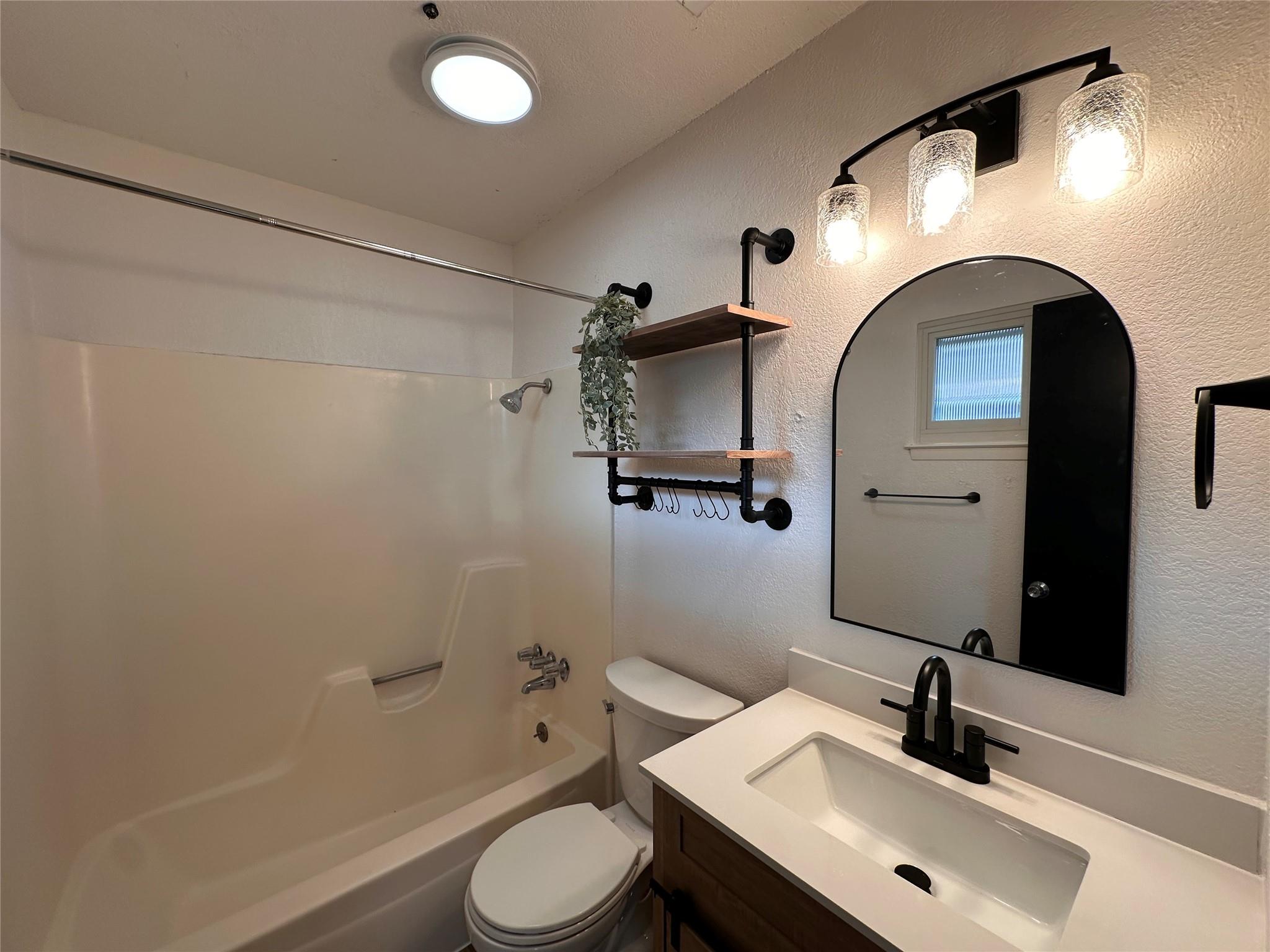 8617 Putnam Dr # D, Austin, TX 78757