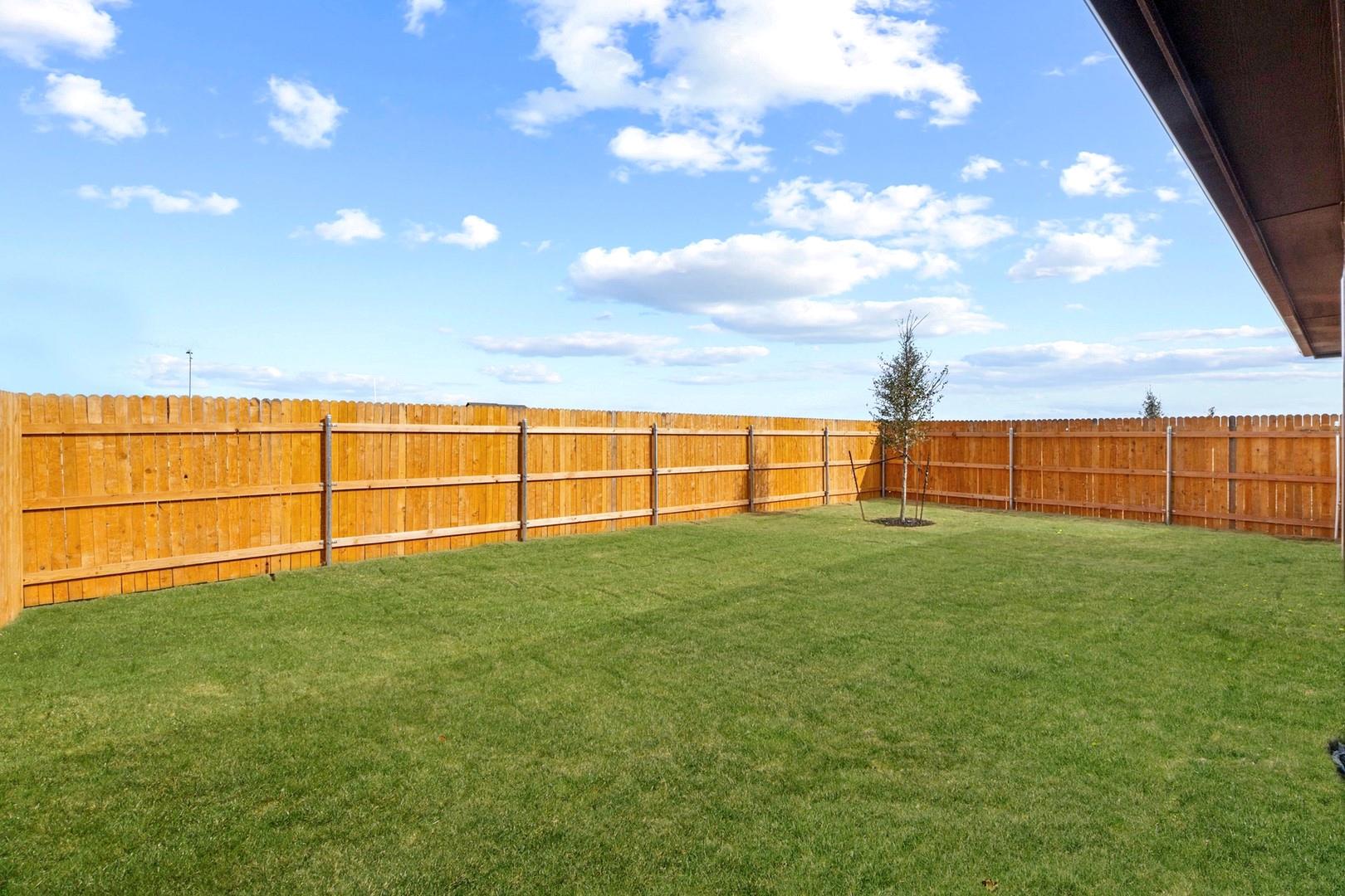 113 Mandeville Dr, Hutto, TX 78621