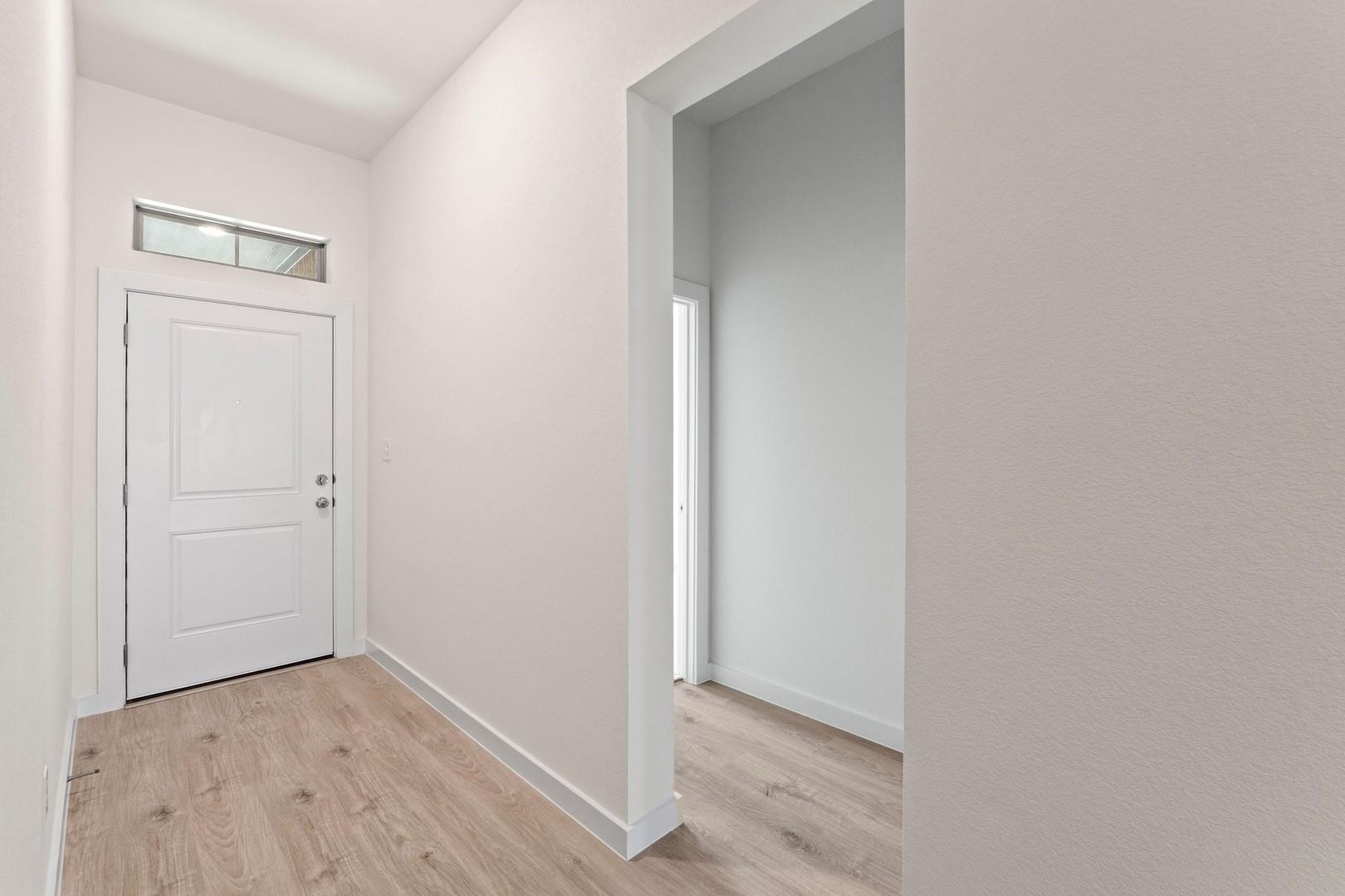 113 Mandeville Dr, Hutto, TX 78621