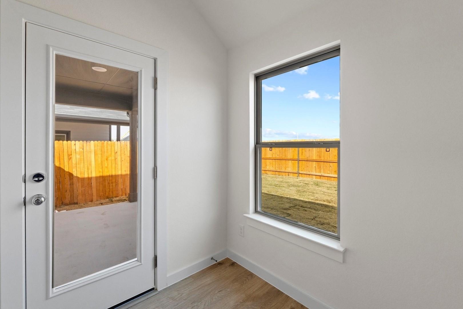 113 Mandeville Dr, Hutto, TX 78621