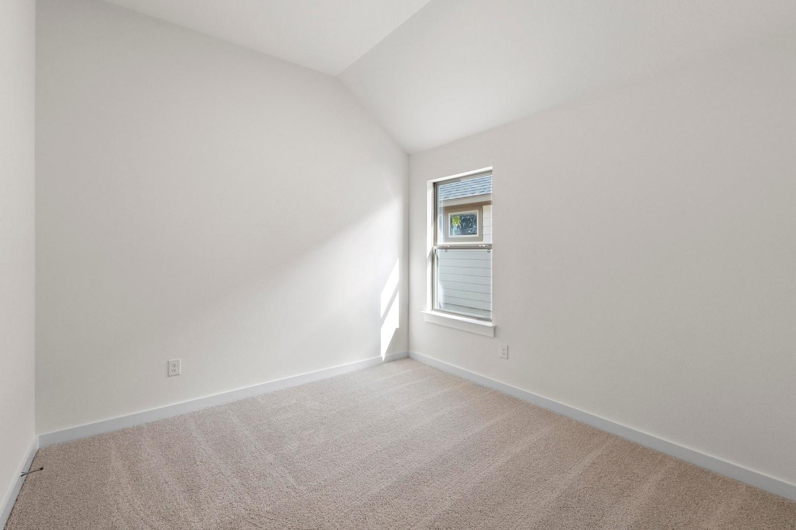 113 Mandeville Dr, Hutto, TX 78621