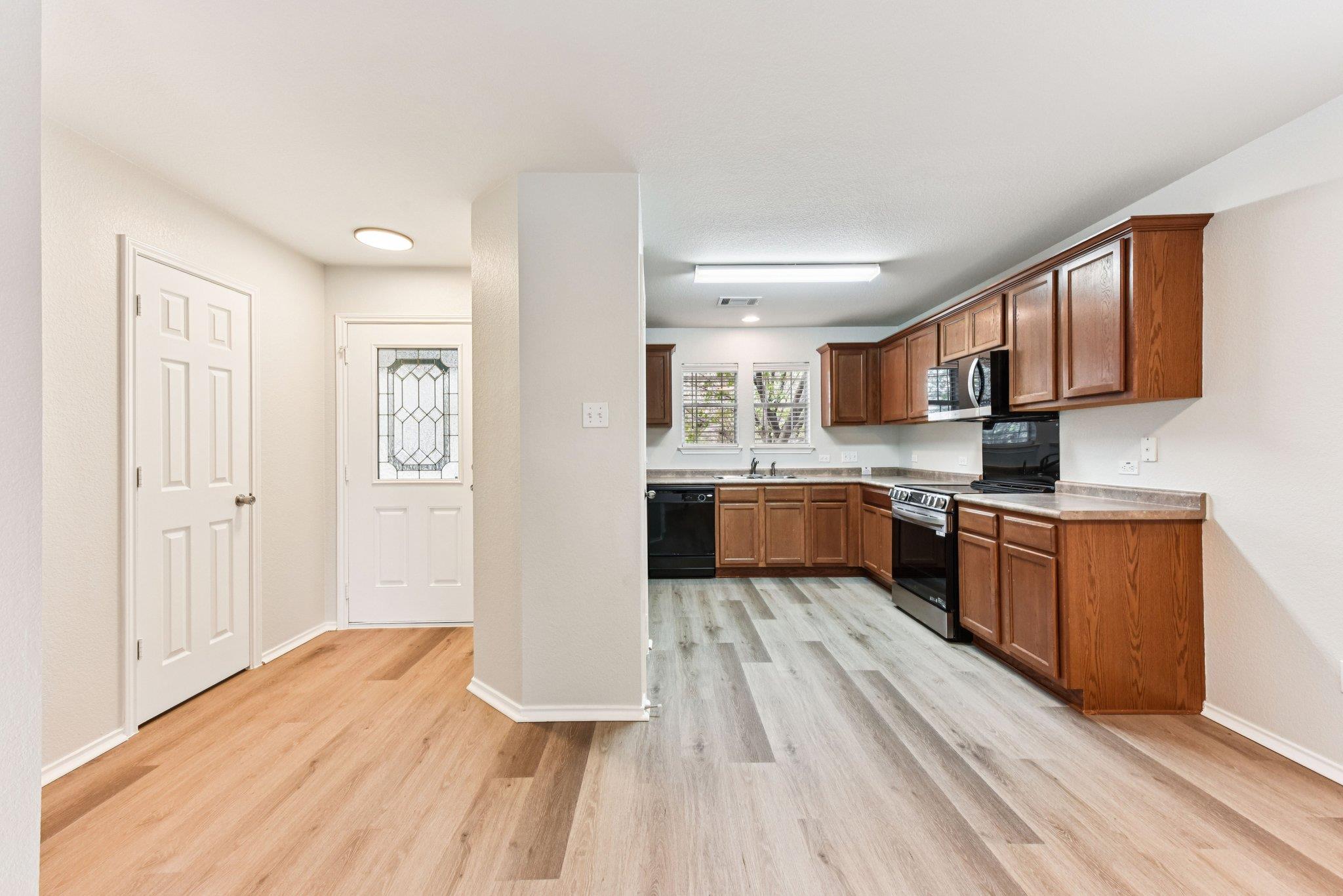 1524 Big Thicket Dr, Cedar Park, TX 78613