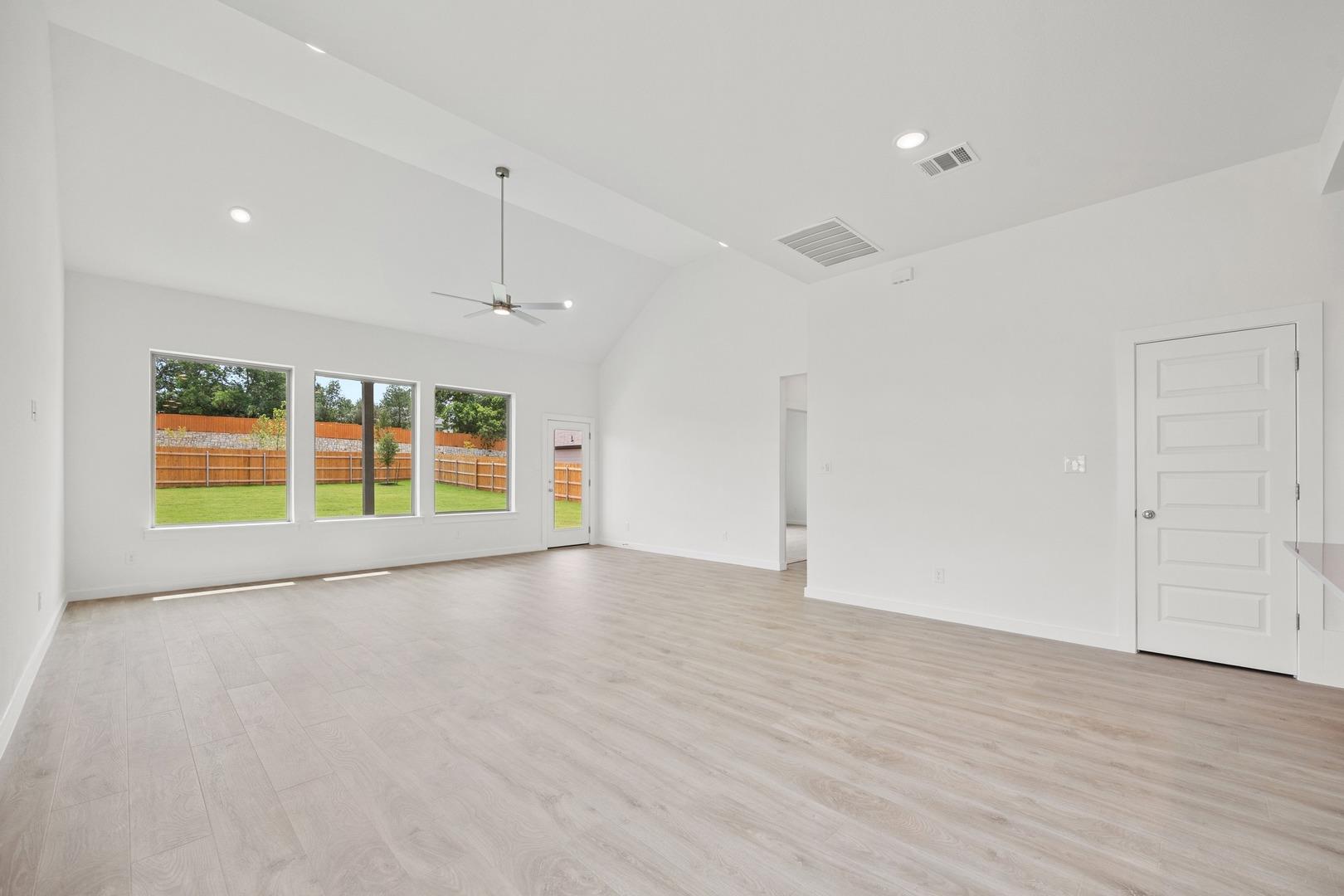 309 Sepulveda St, Hutto, TX 78634