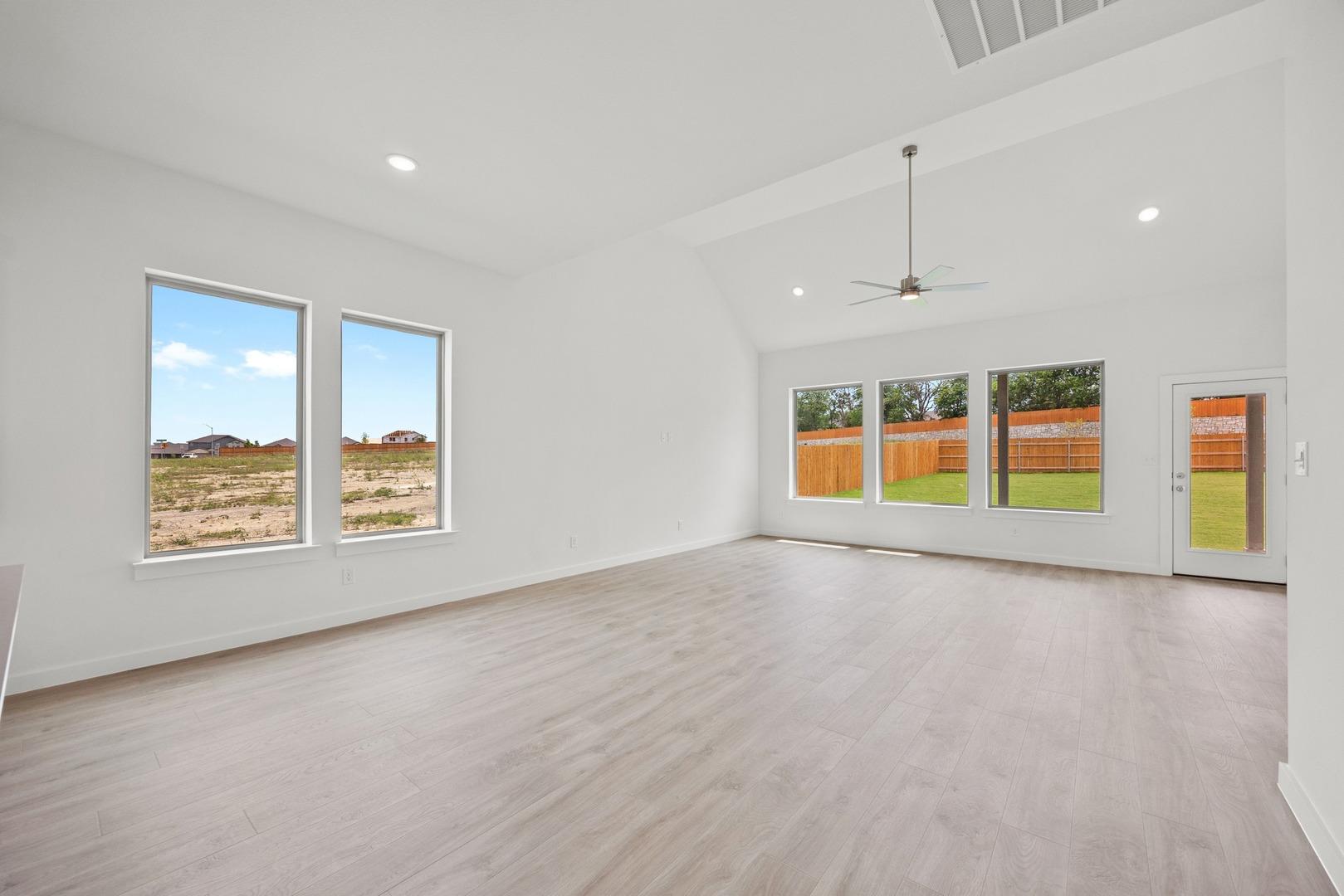 309 Sepulveda St, Hutto, TX 78634