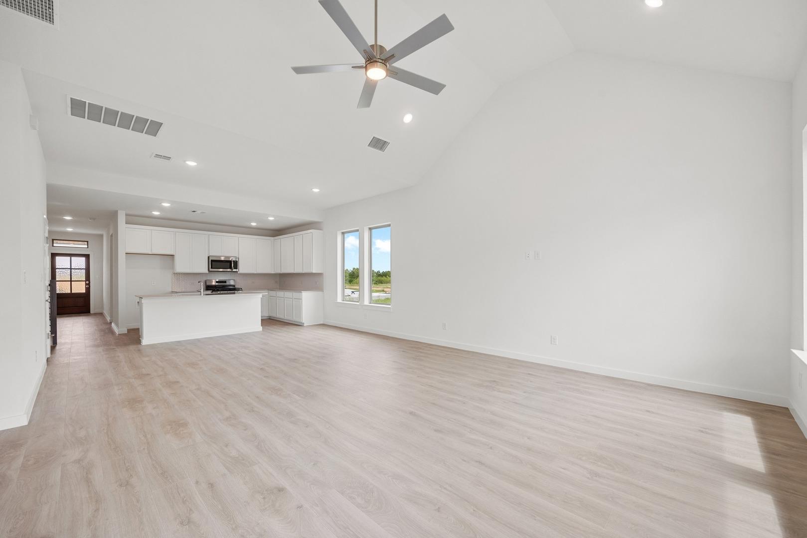 309 Sepulveda St, Hutto, TX 78634