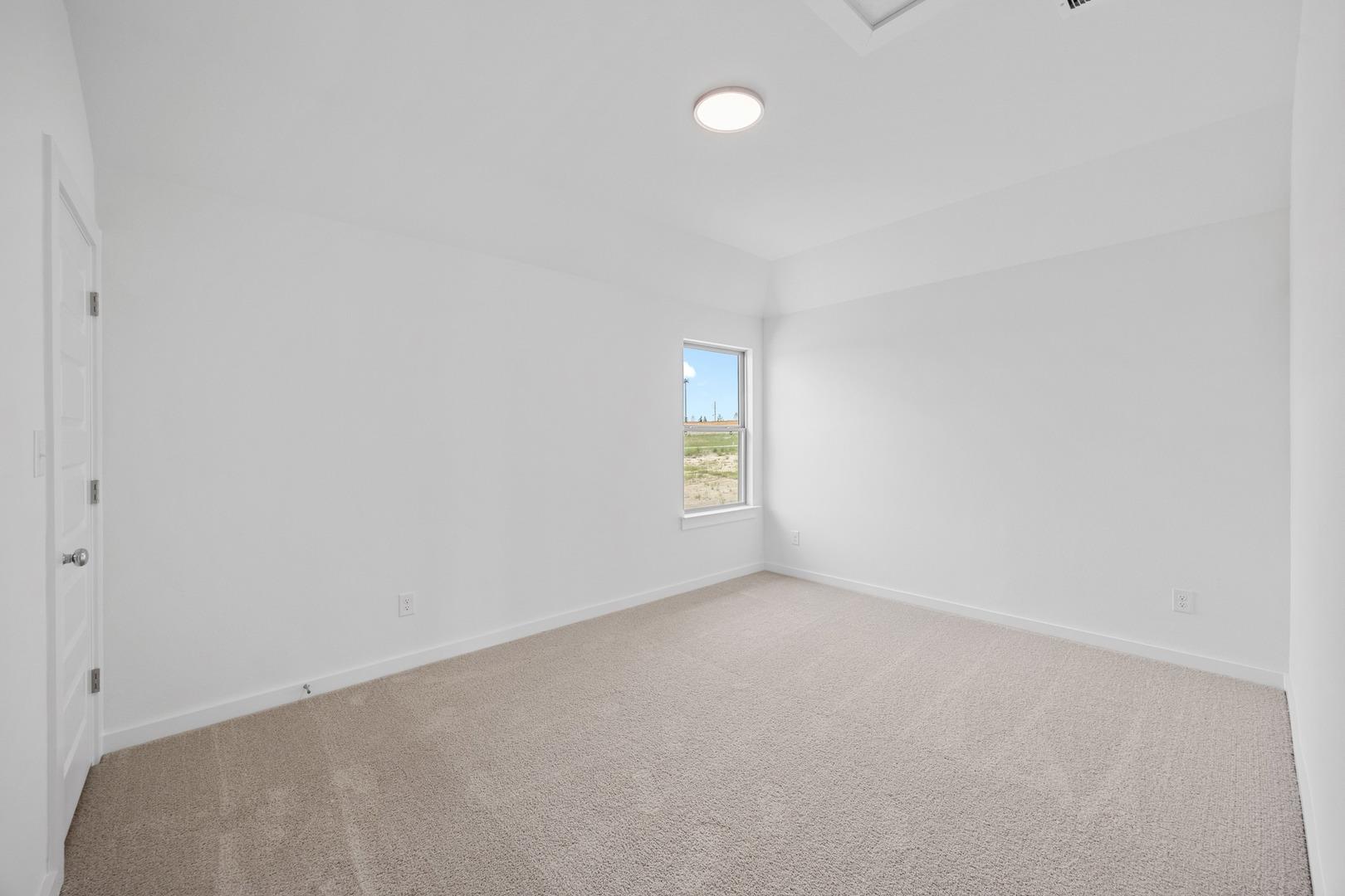 309 Sepulveda St, Hutto, TX 78634