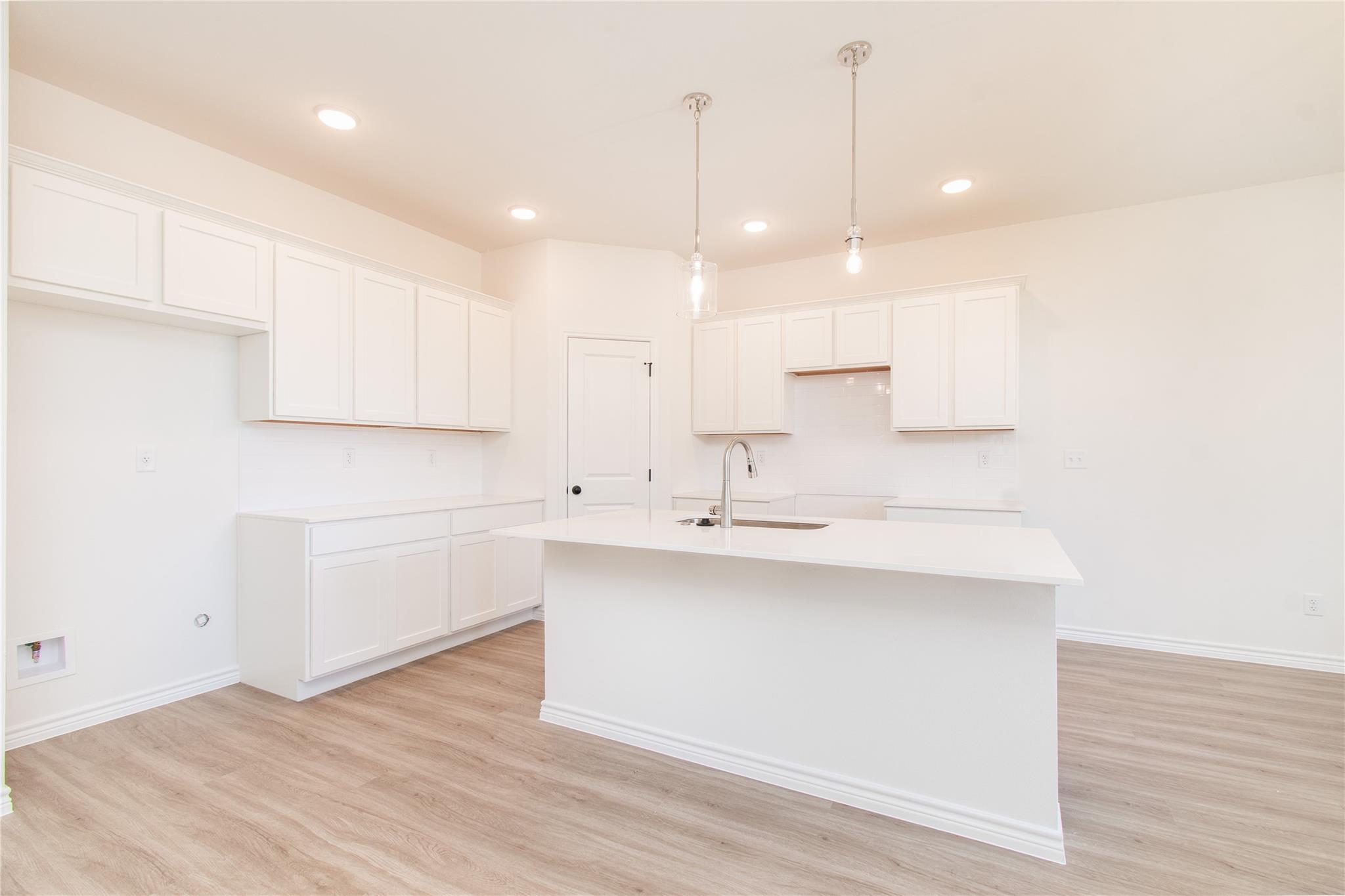 569 Bella Rose Dr, Belton, TX 76513