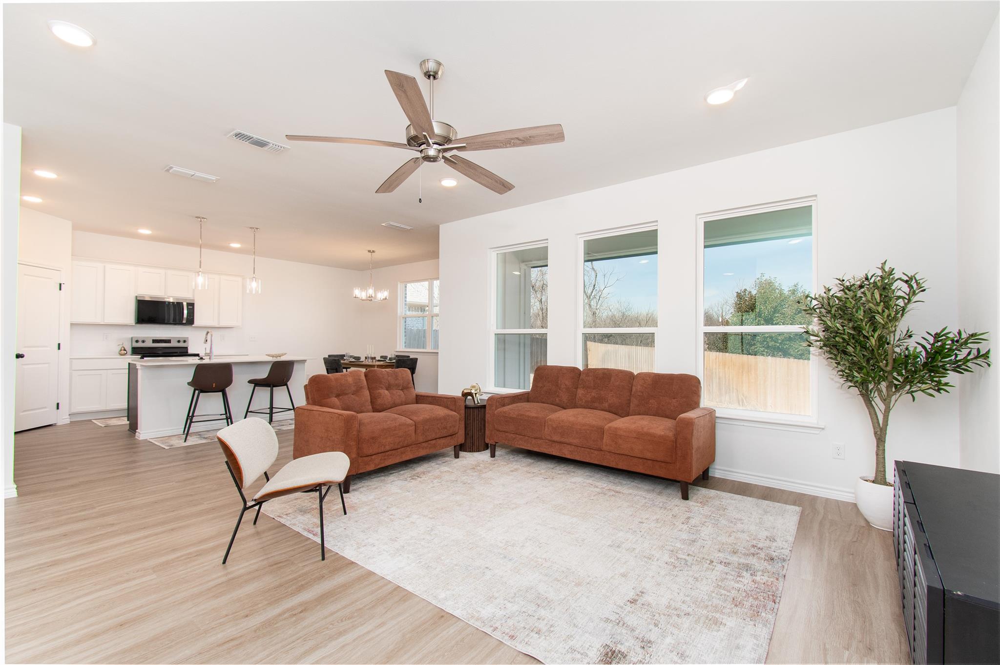 569 Bella Rose Dr, Belton, TX 76513