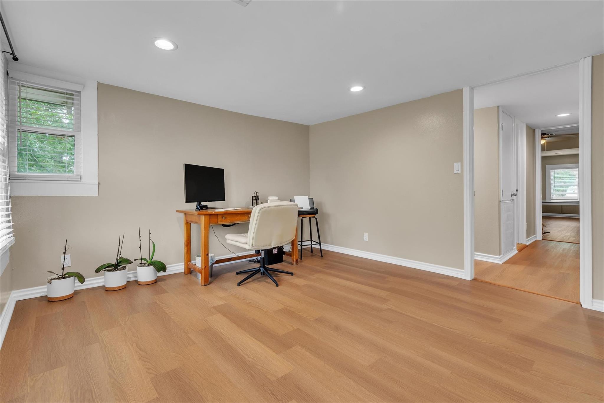 262 W Richmond St, Giddings, TX 78942