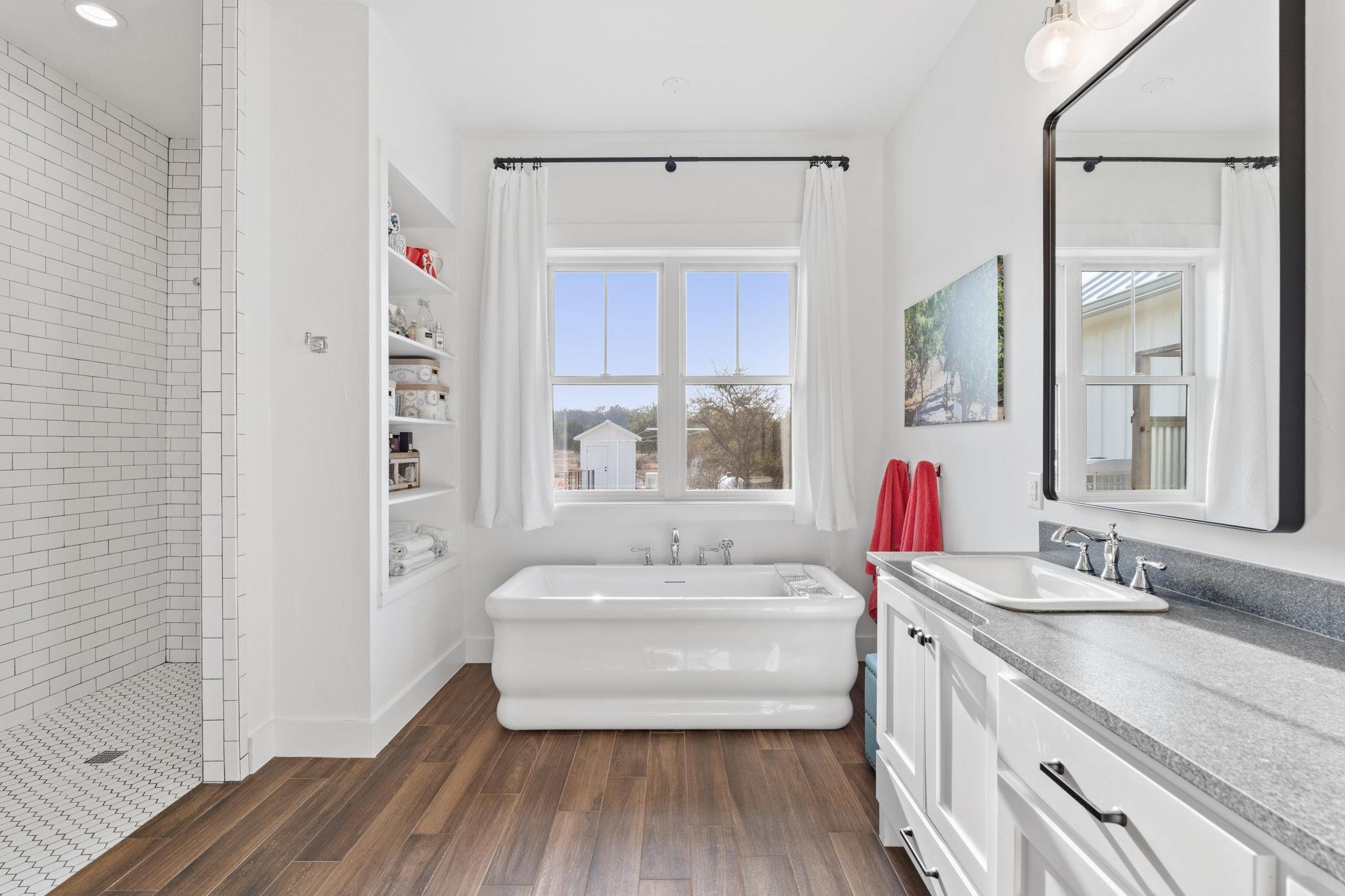 452 Southwick Ranch Rd, Johnson City, TX 78636